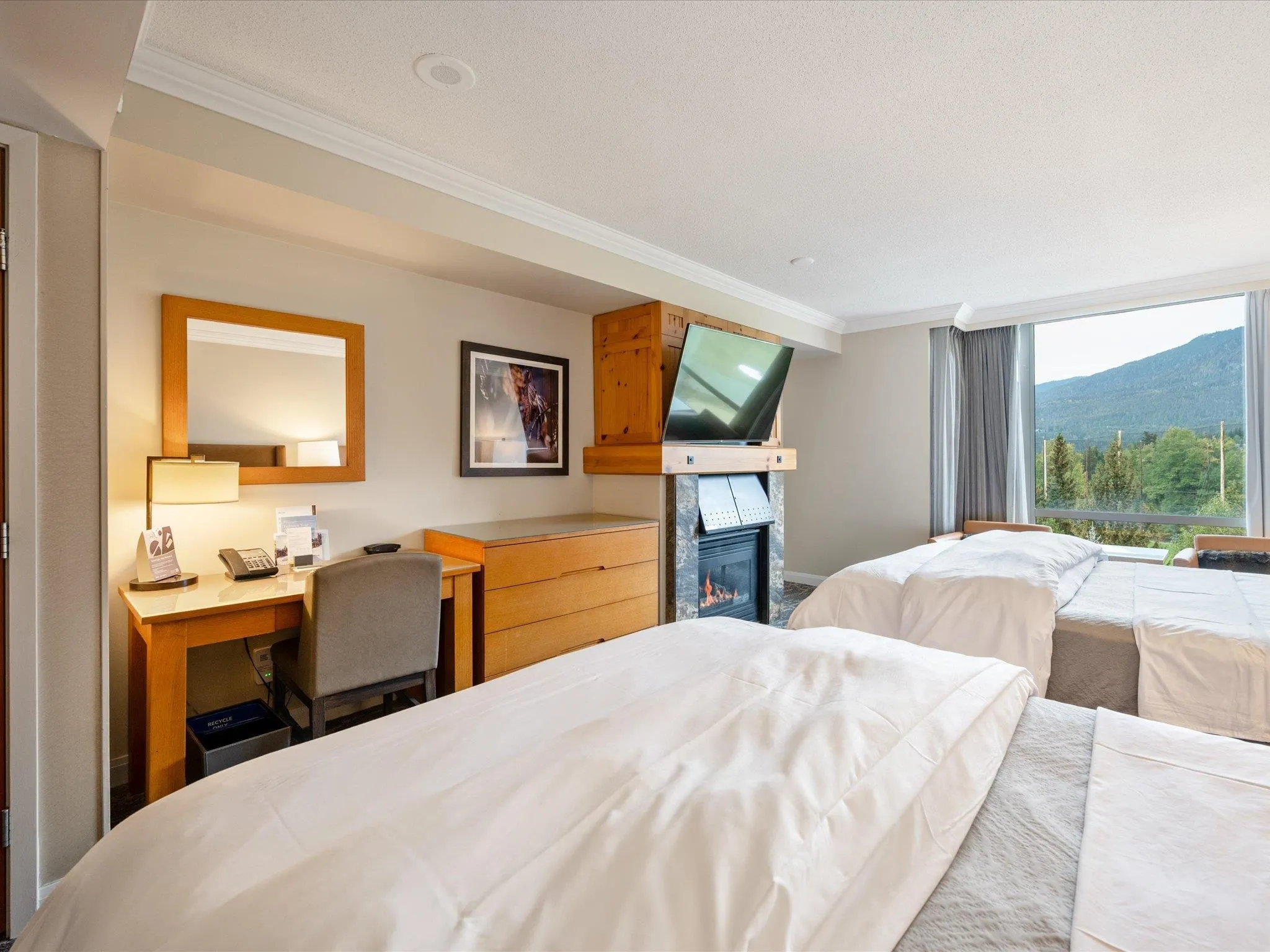 660 4090 Whistler Way