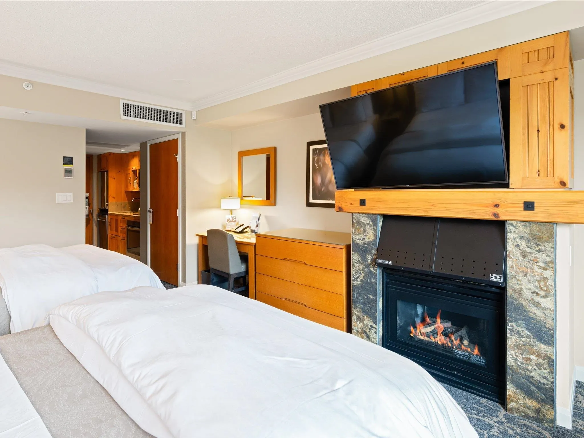 660 4090 Whistler Way