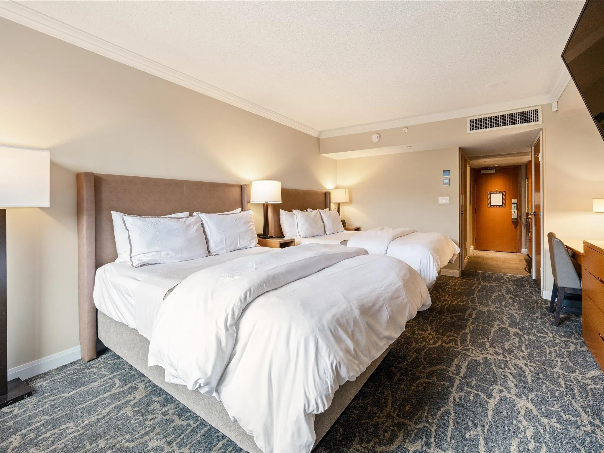 660 4090 Whistler Way