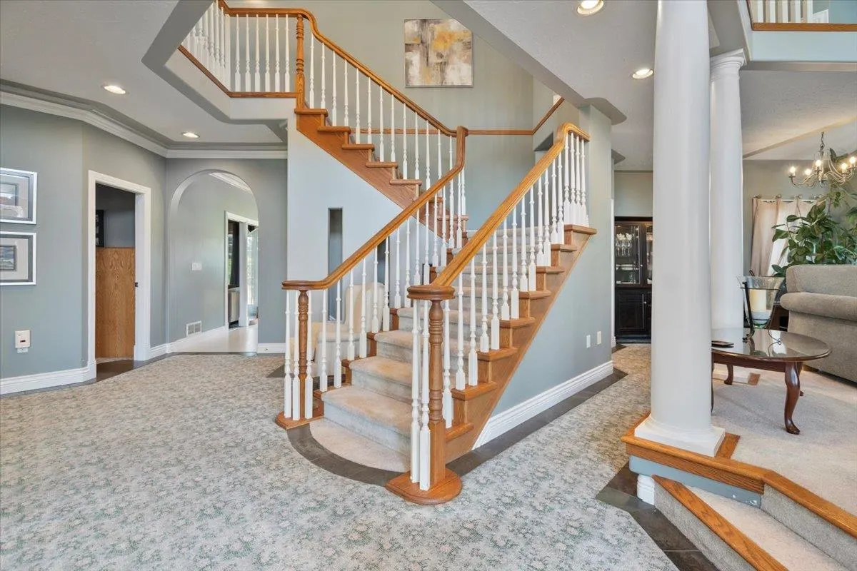 10413 Tamarack Crescent