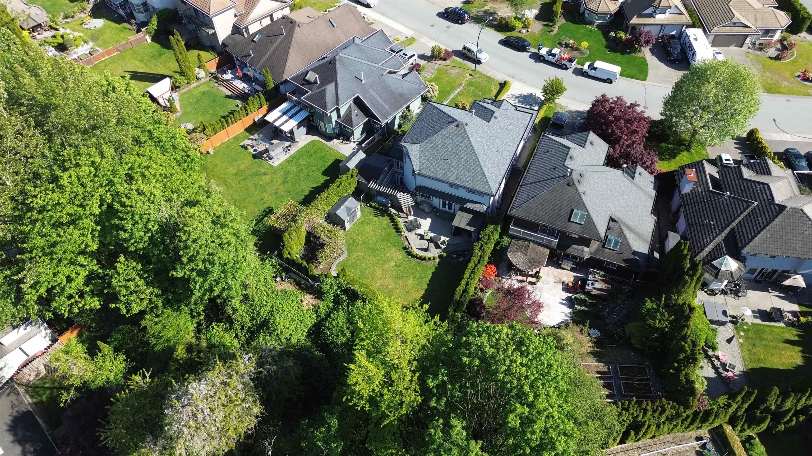 10413 Tamarack Crescent
