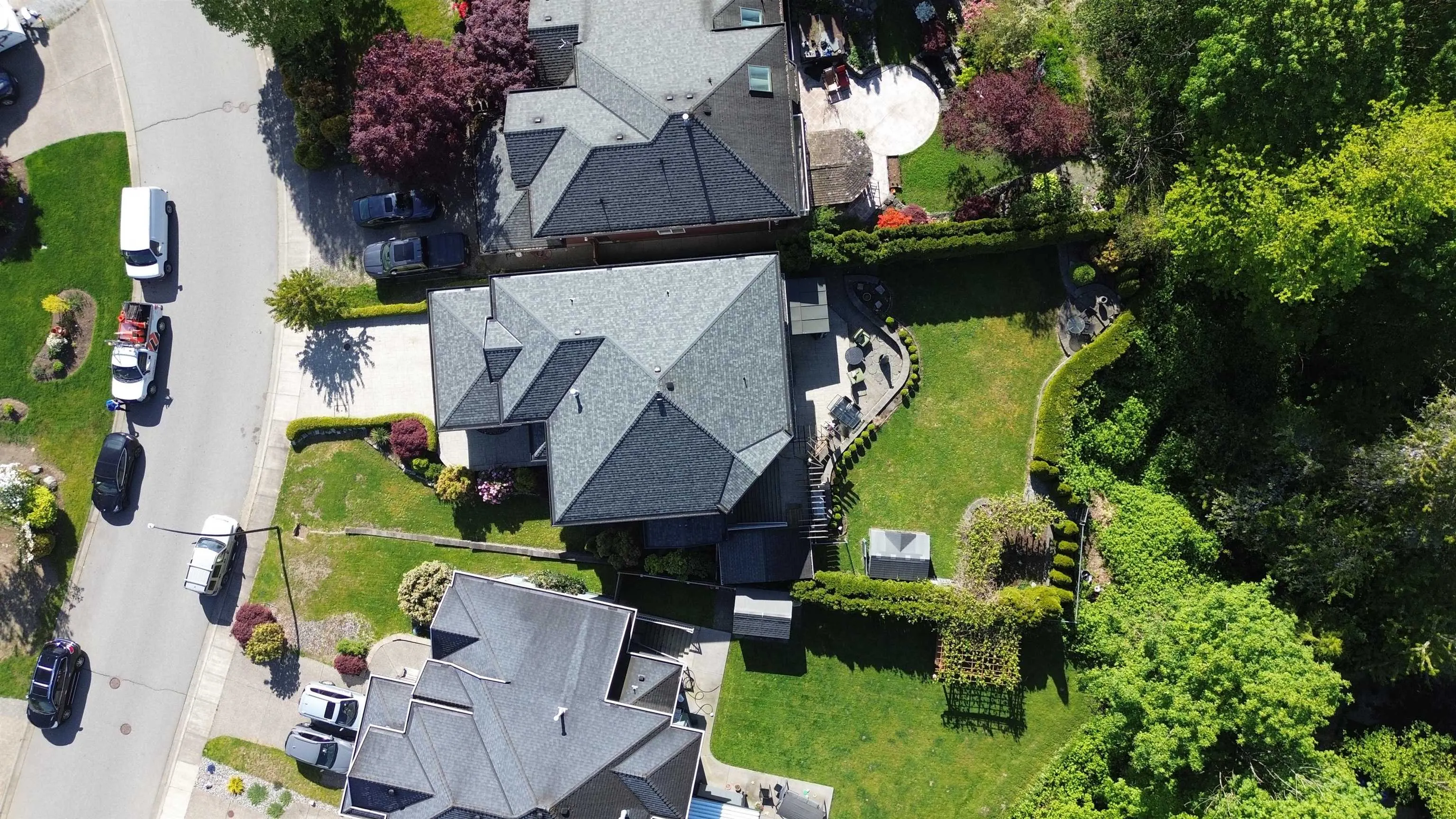 10413 Tamarack Crescent