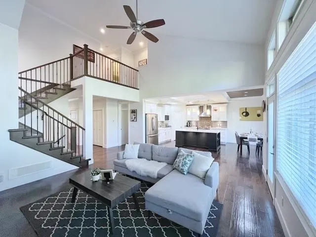 1339 Greenbank Court