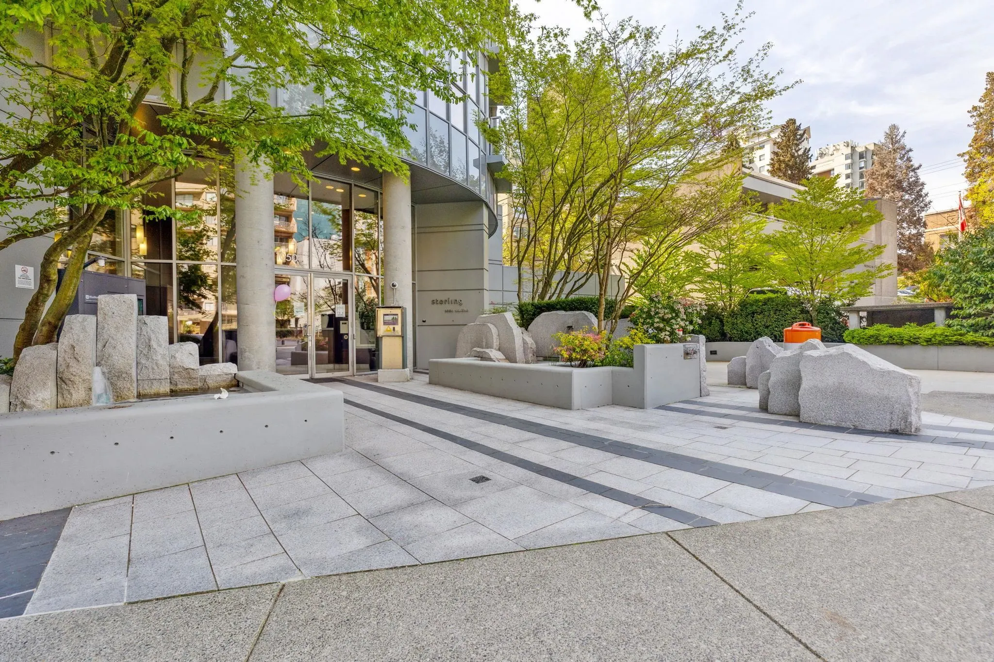 1203 1050 Smithe Street