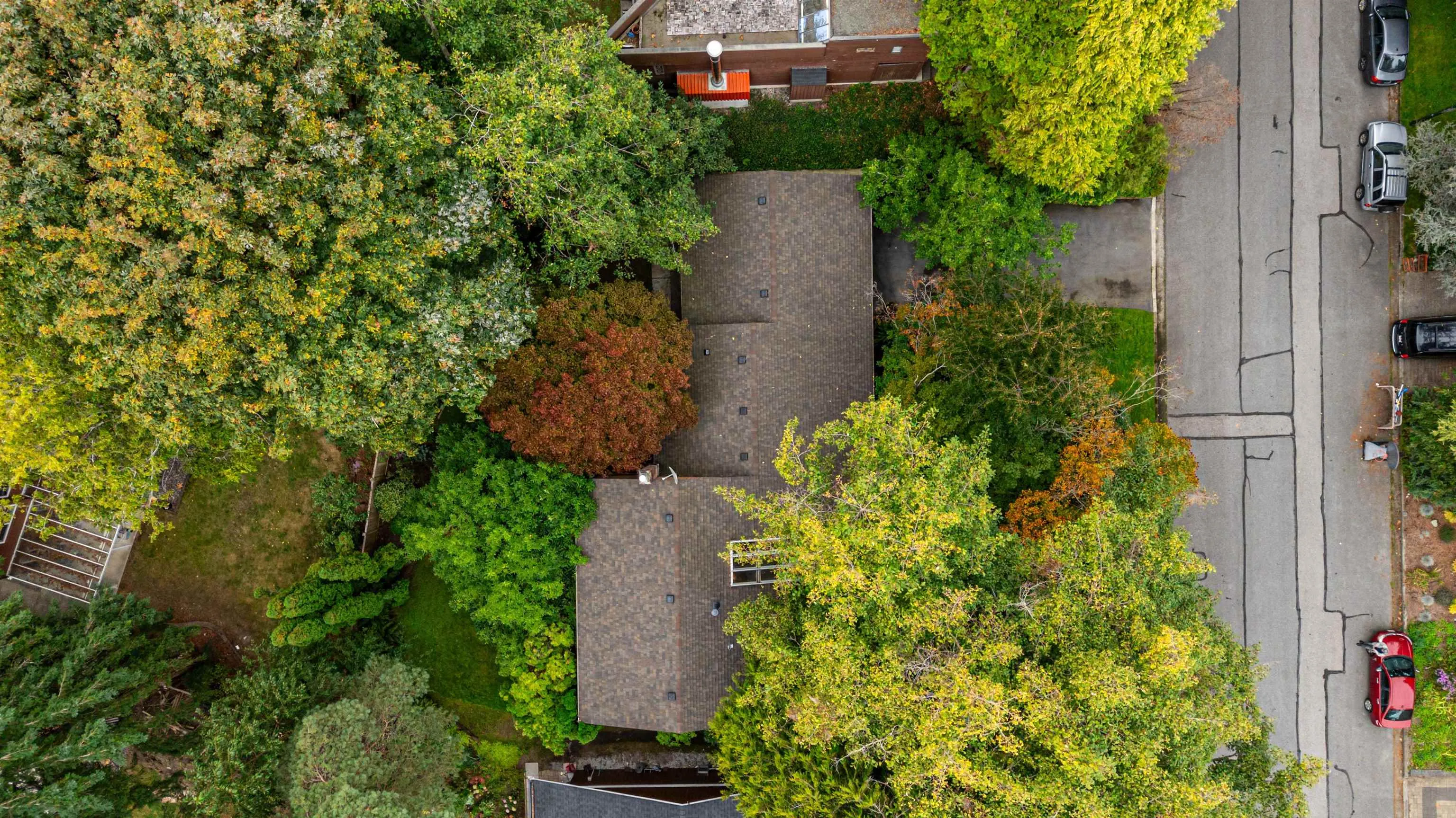 4262 Yuculta Crescent