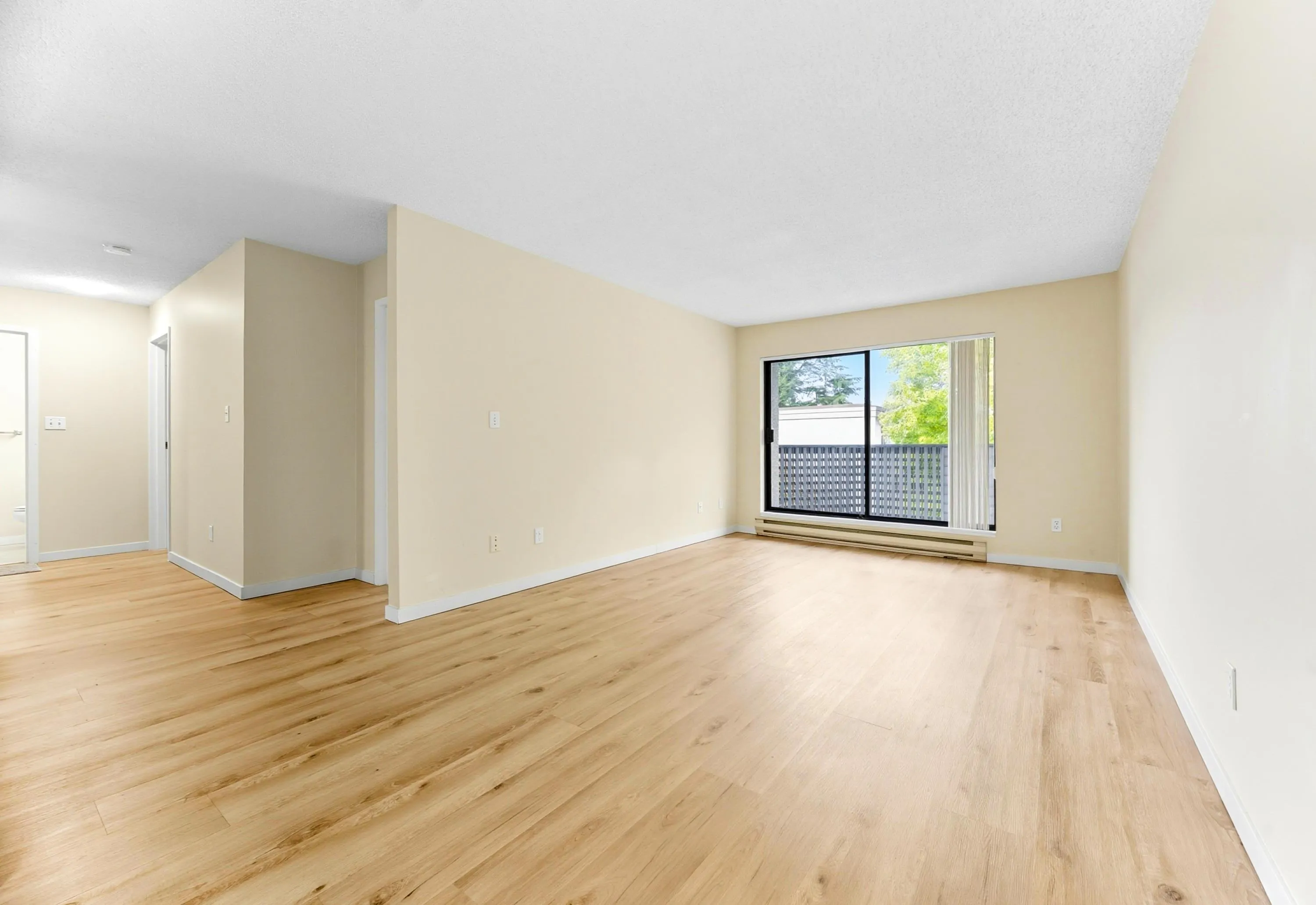 313 8700 Ackroyd Road