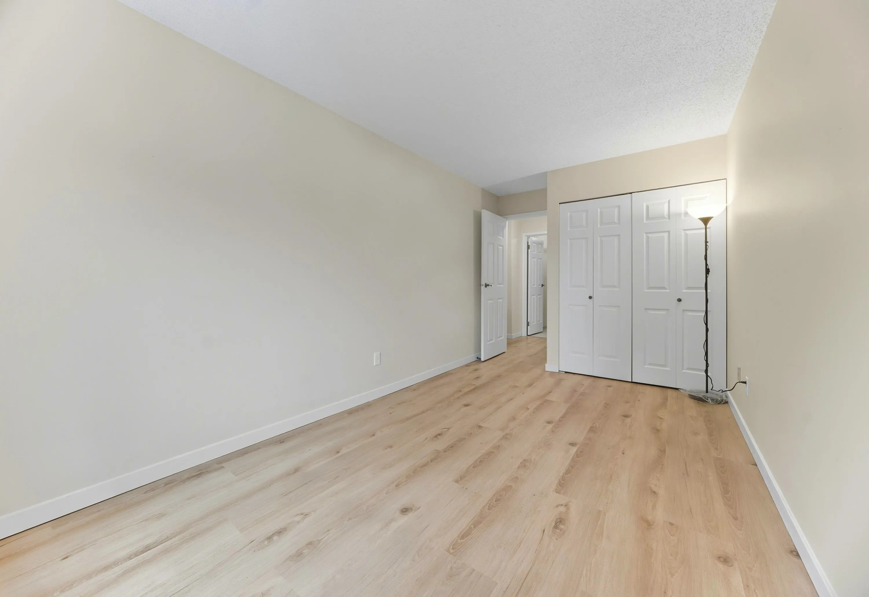 313 8700 Ackroyd Road
