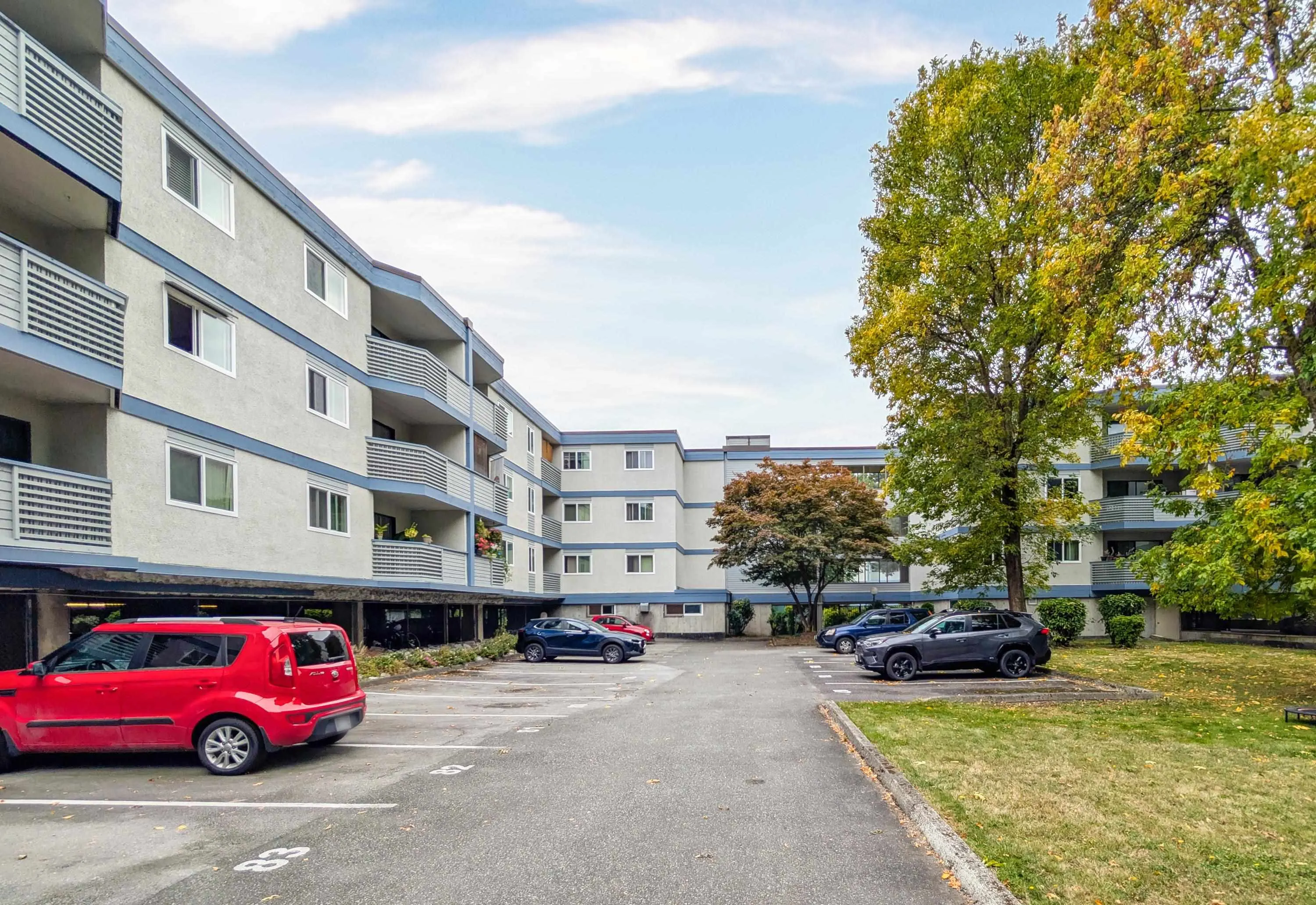 313 8700 Ackroyd Road