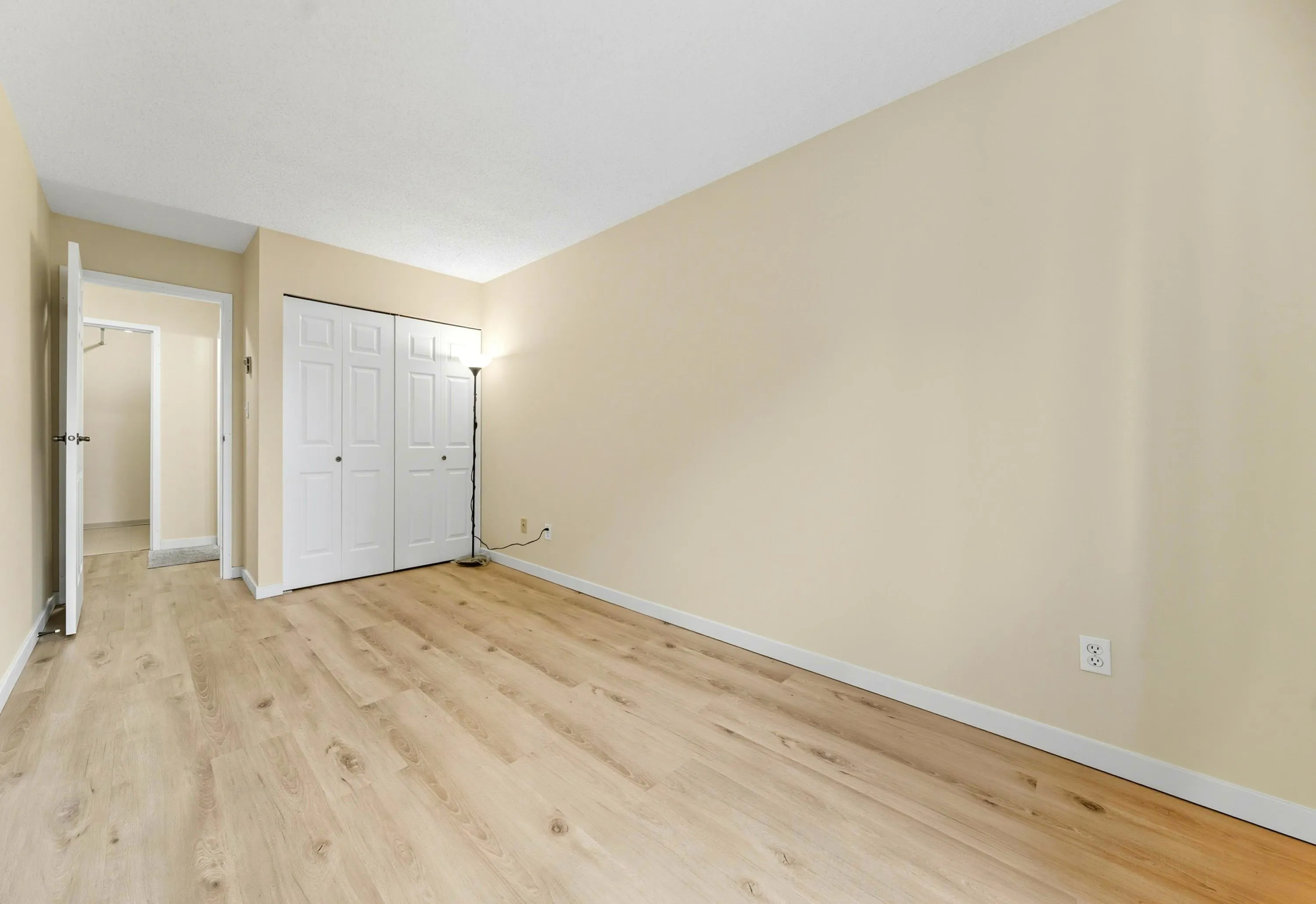 313 8700 Ackroyd Road