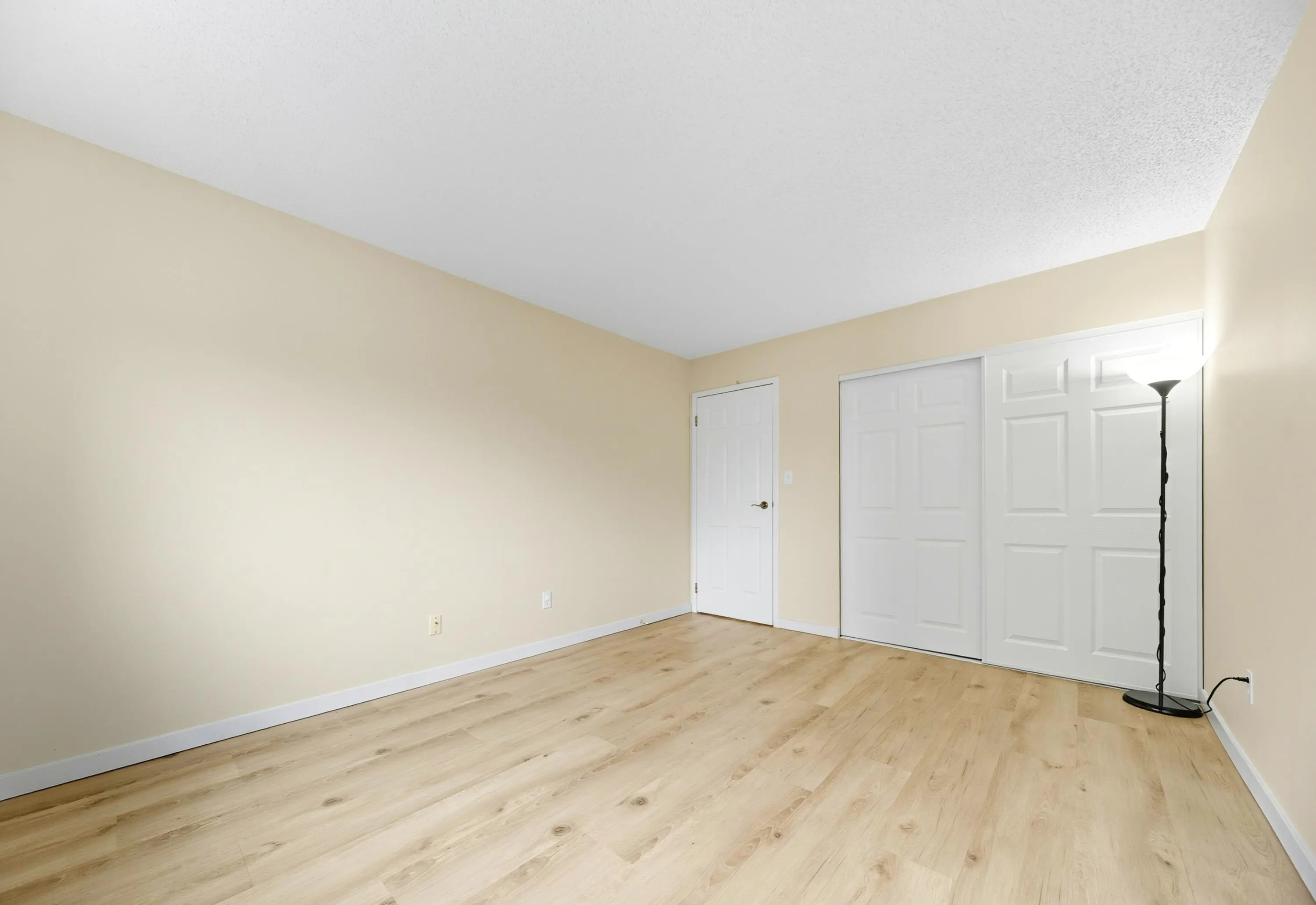 313 8700 Ackroyd Road