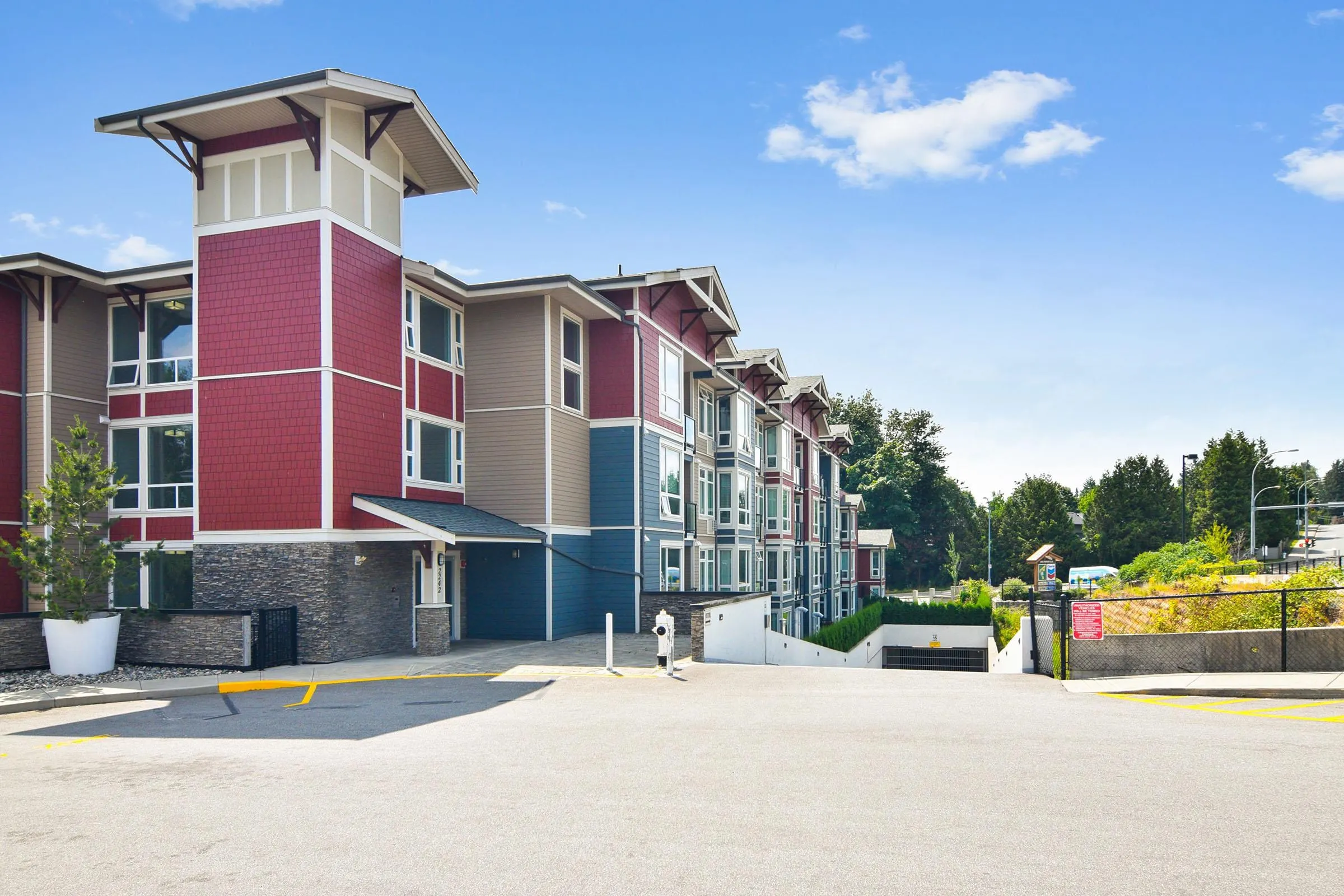 410 2242 Whatcom Road