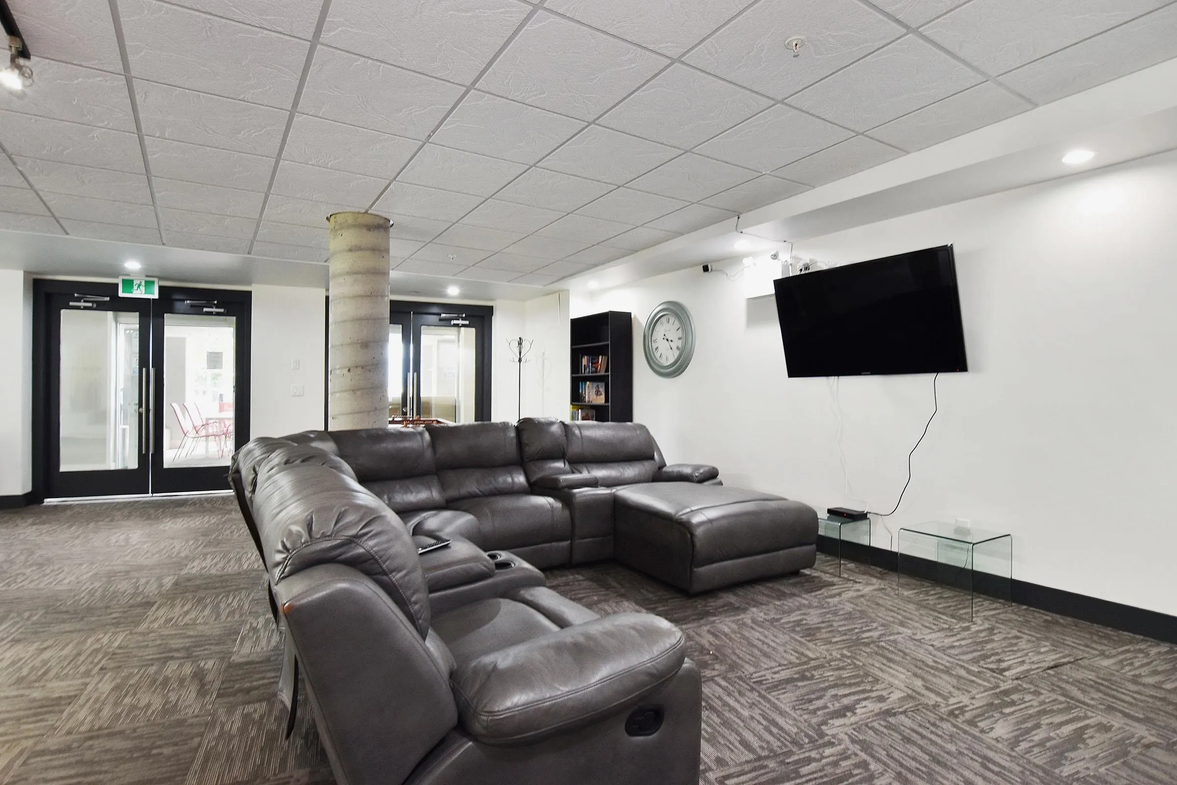 410 2242 Whatcom Road