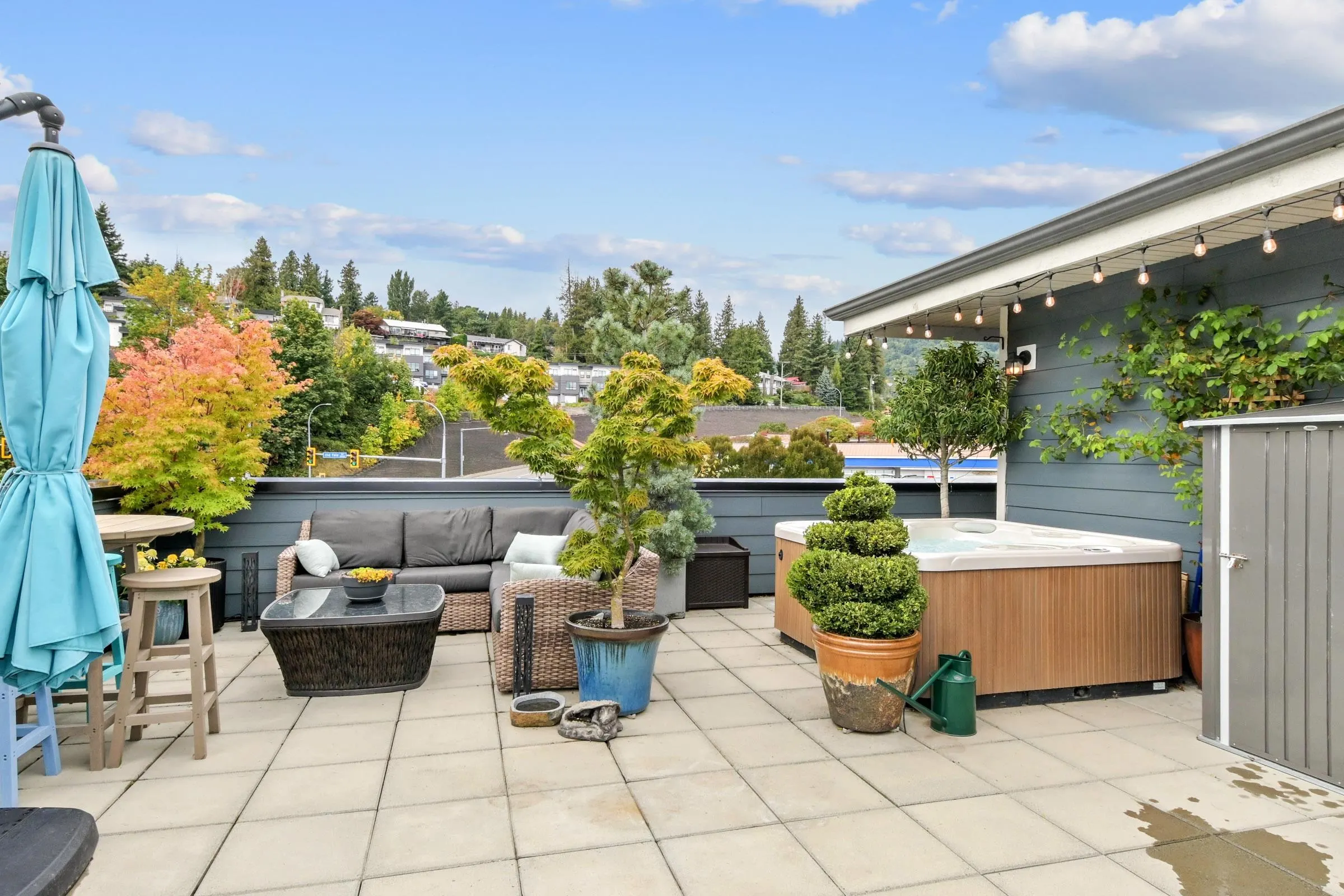 410 2242 Whatcom Road
