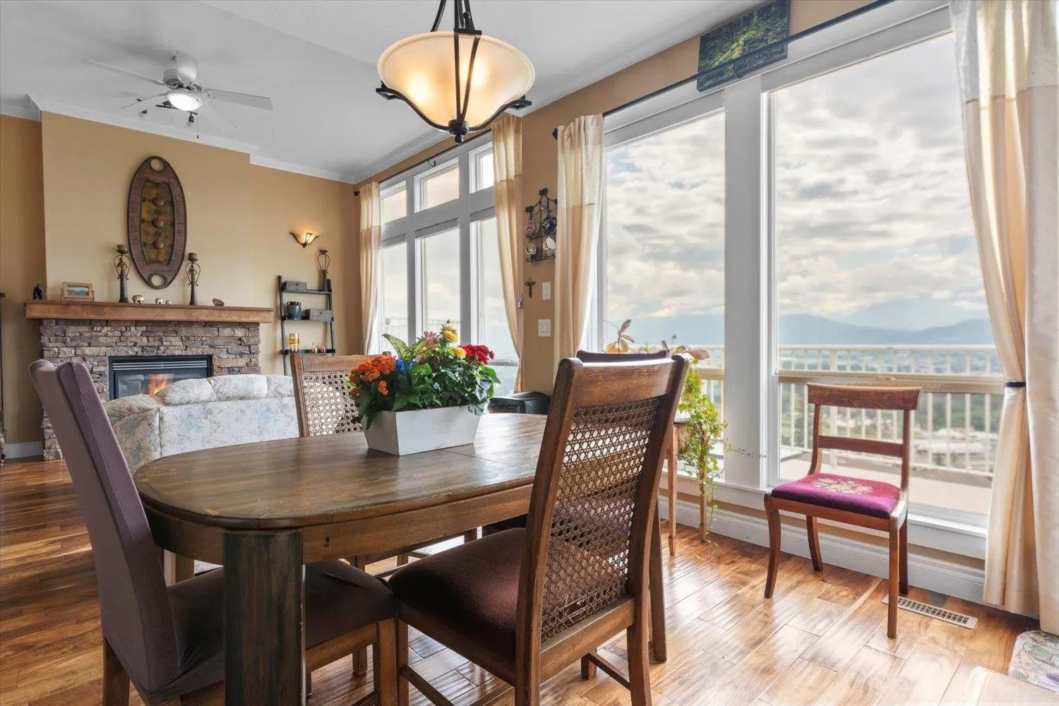 122 8590 Sunrise Drive