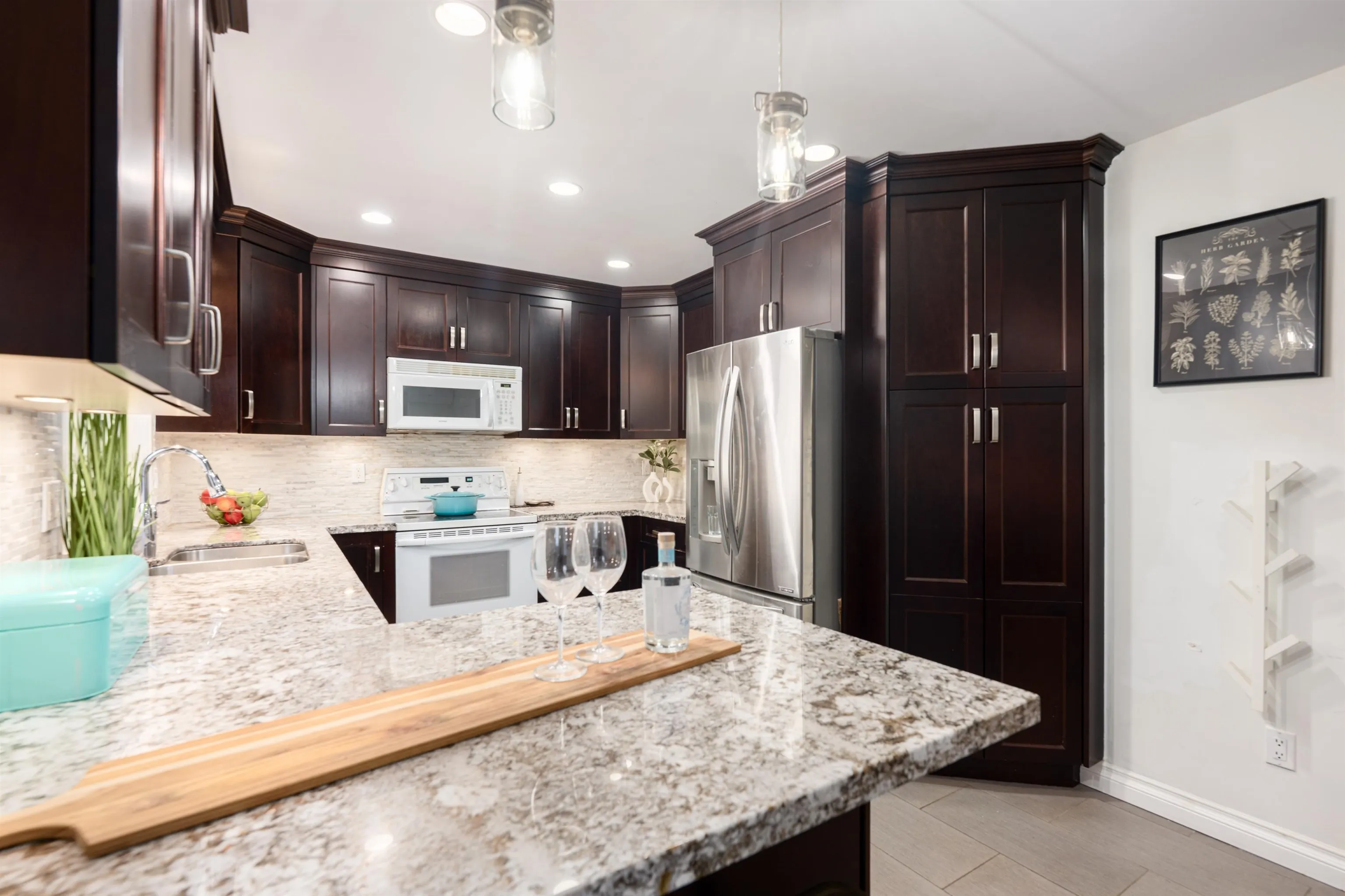 1005 Alpine Place