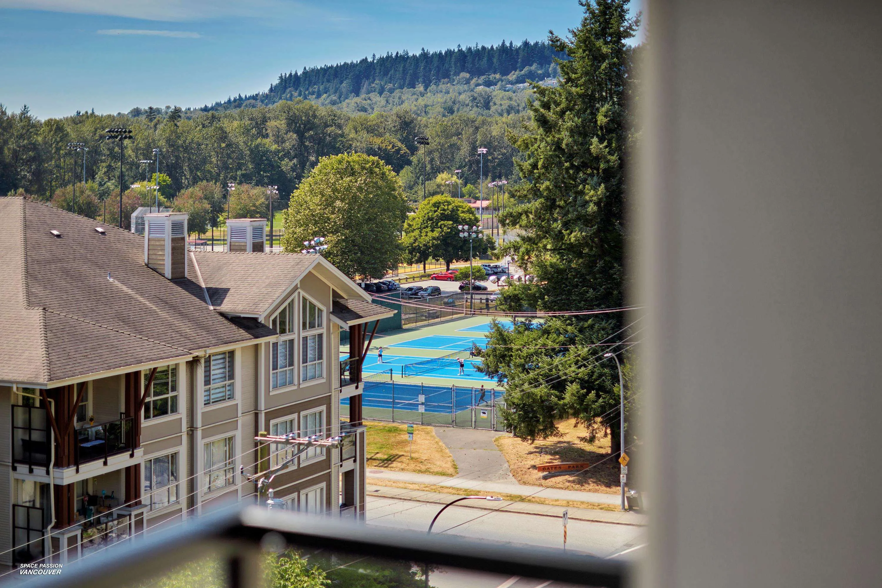 602 2495 Wilson Avenue