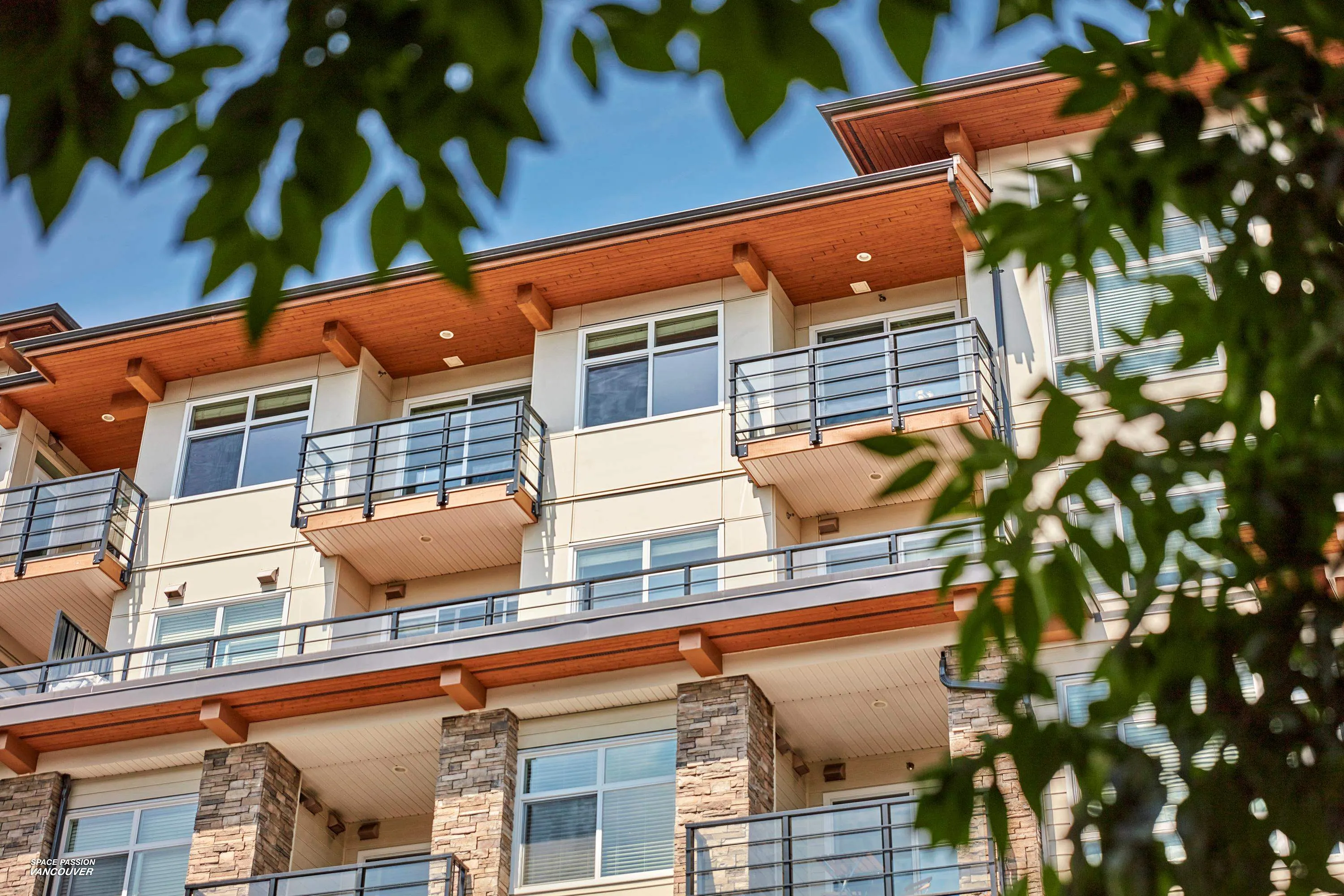 602 2495 Wilson Avenue