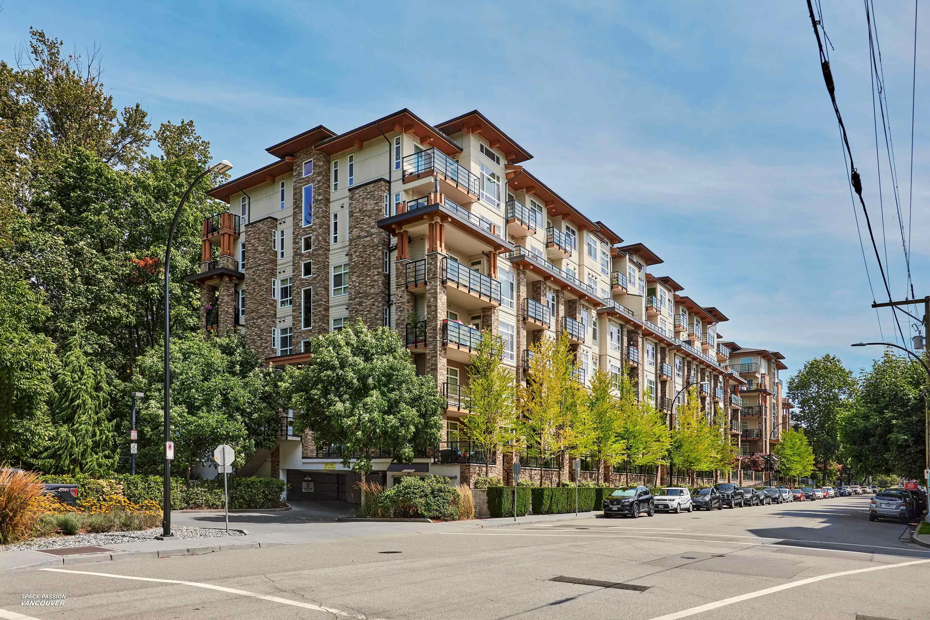 602 2495 Wilson Avenue