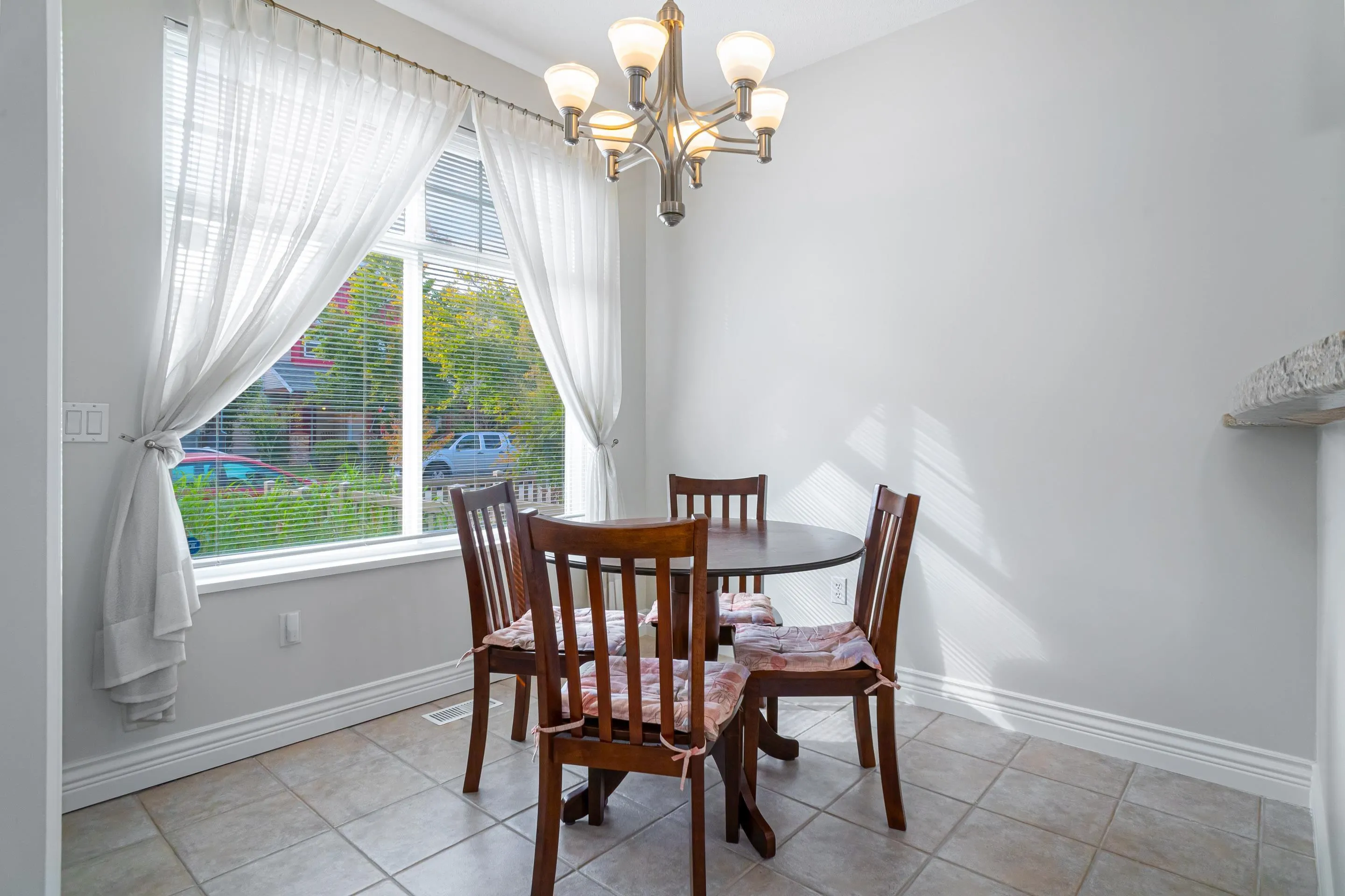 57 3711 Robson Court
