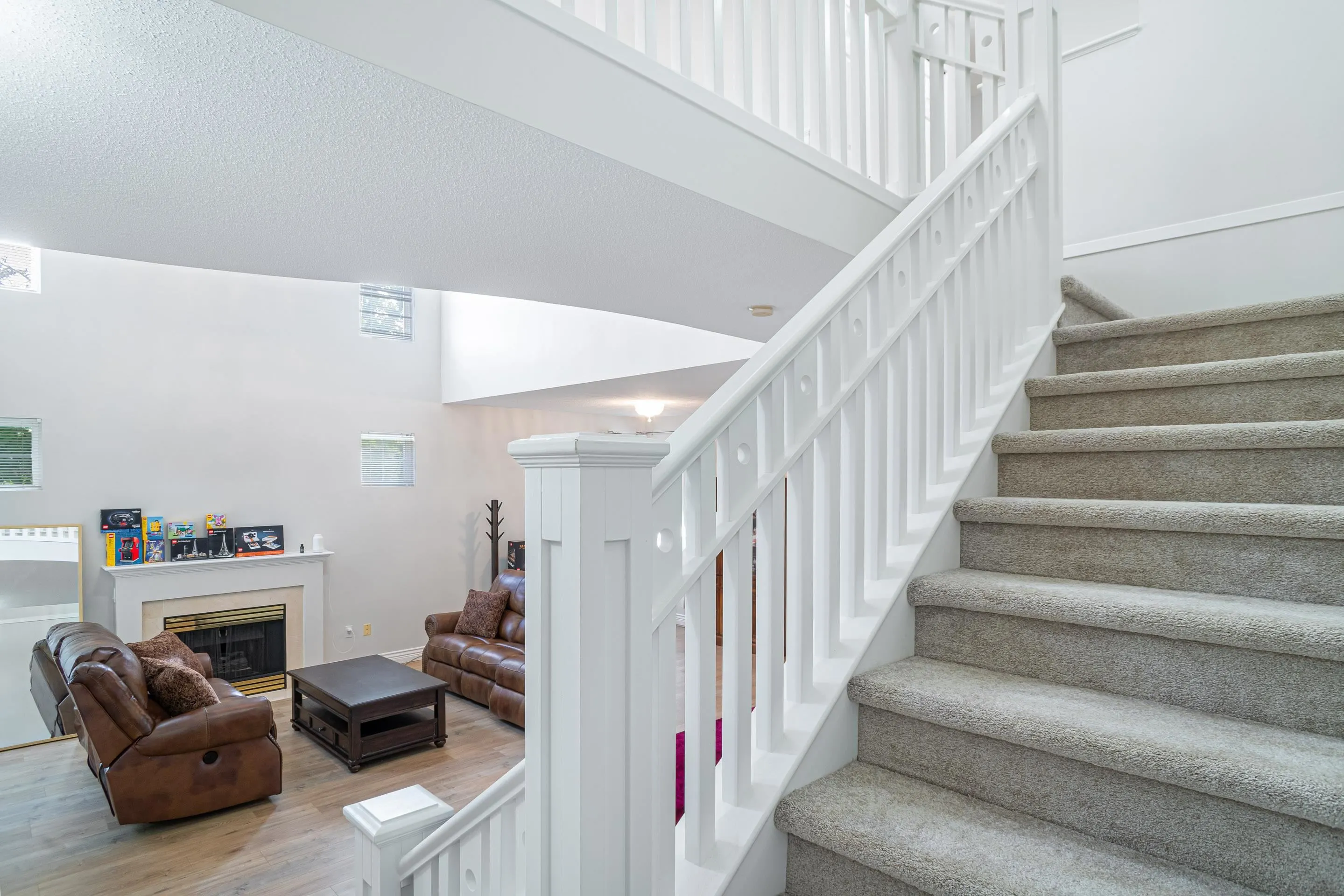 57 3711 Robson Court