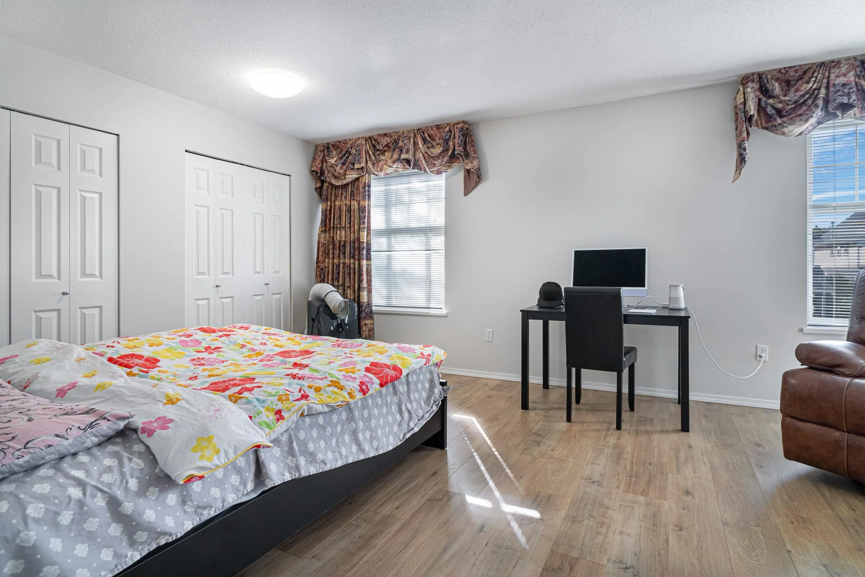 57 3711 Robson Court