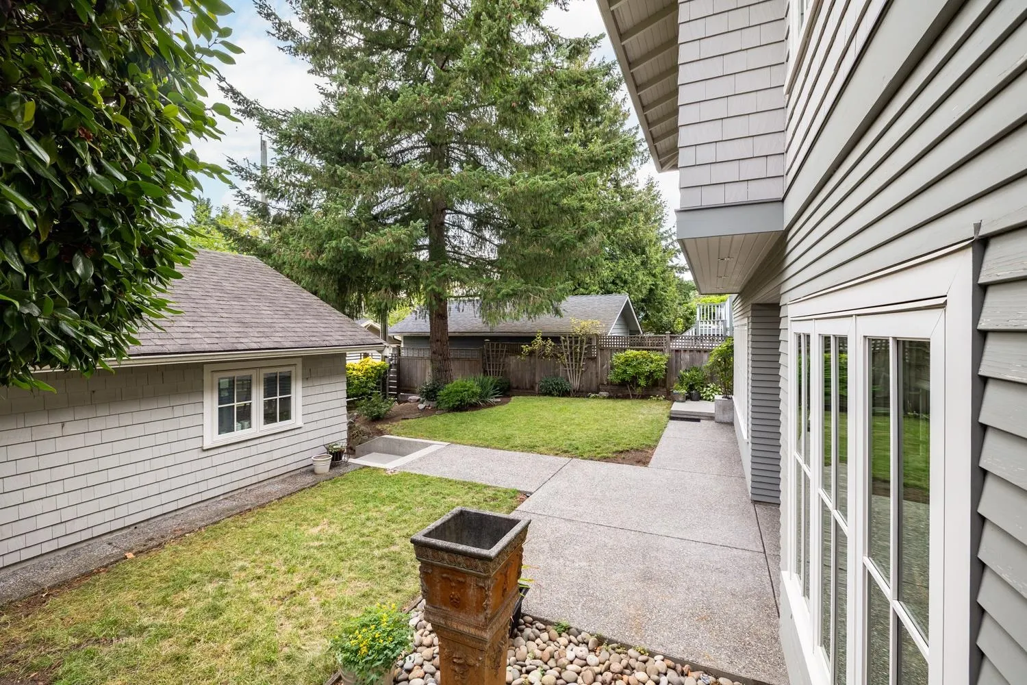 3336 W 38th Avenue