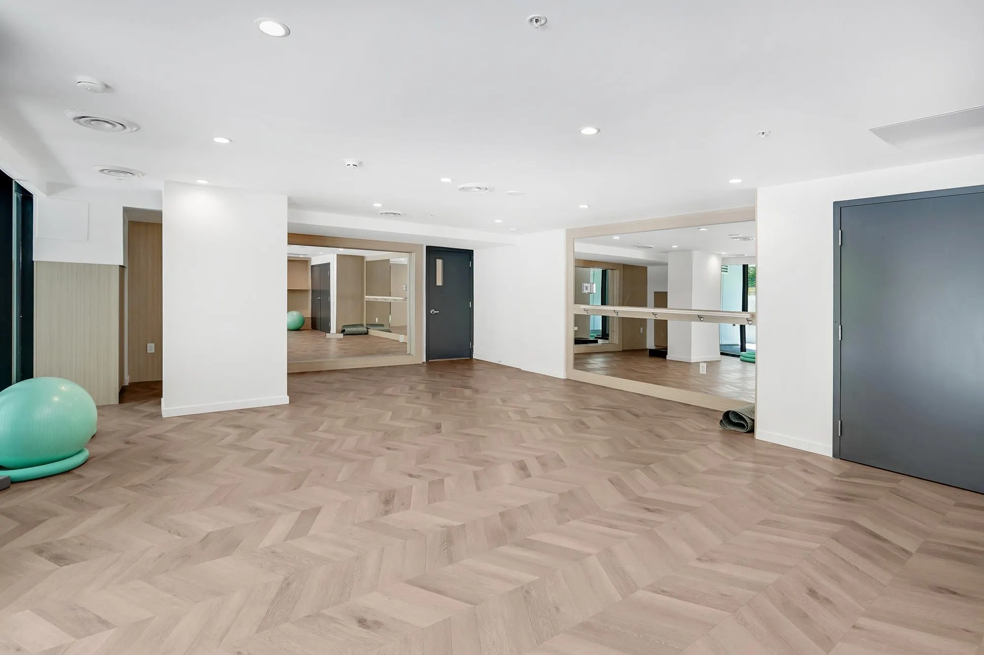 2602 10333 133 Street