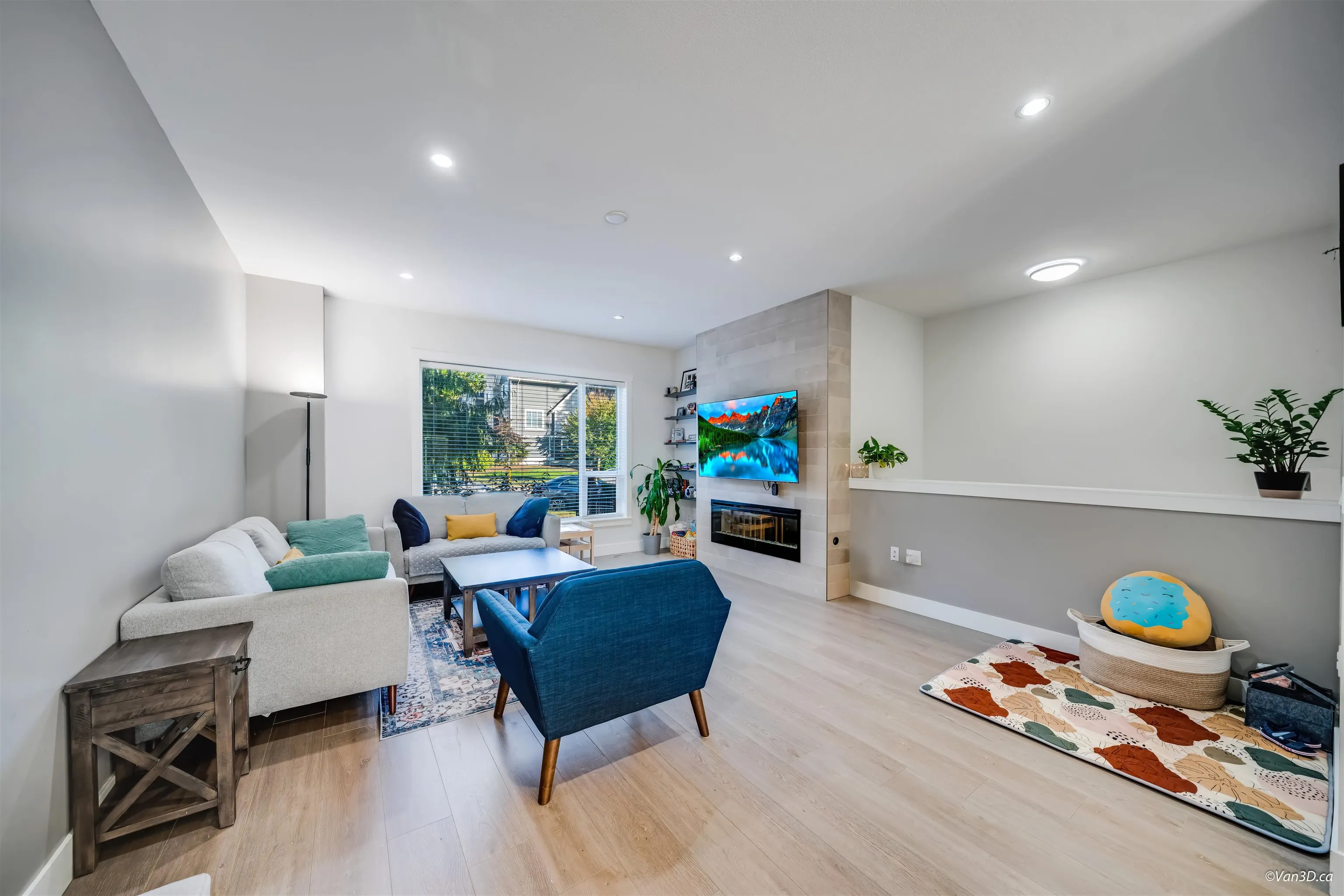 216 2277 Oak Meadows Drive
