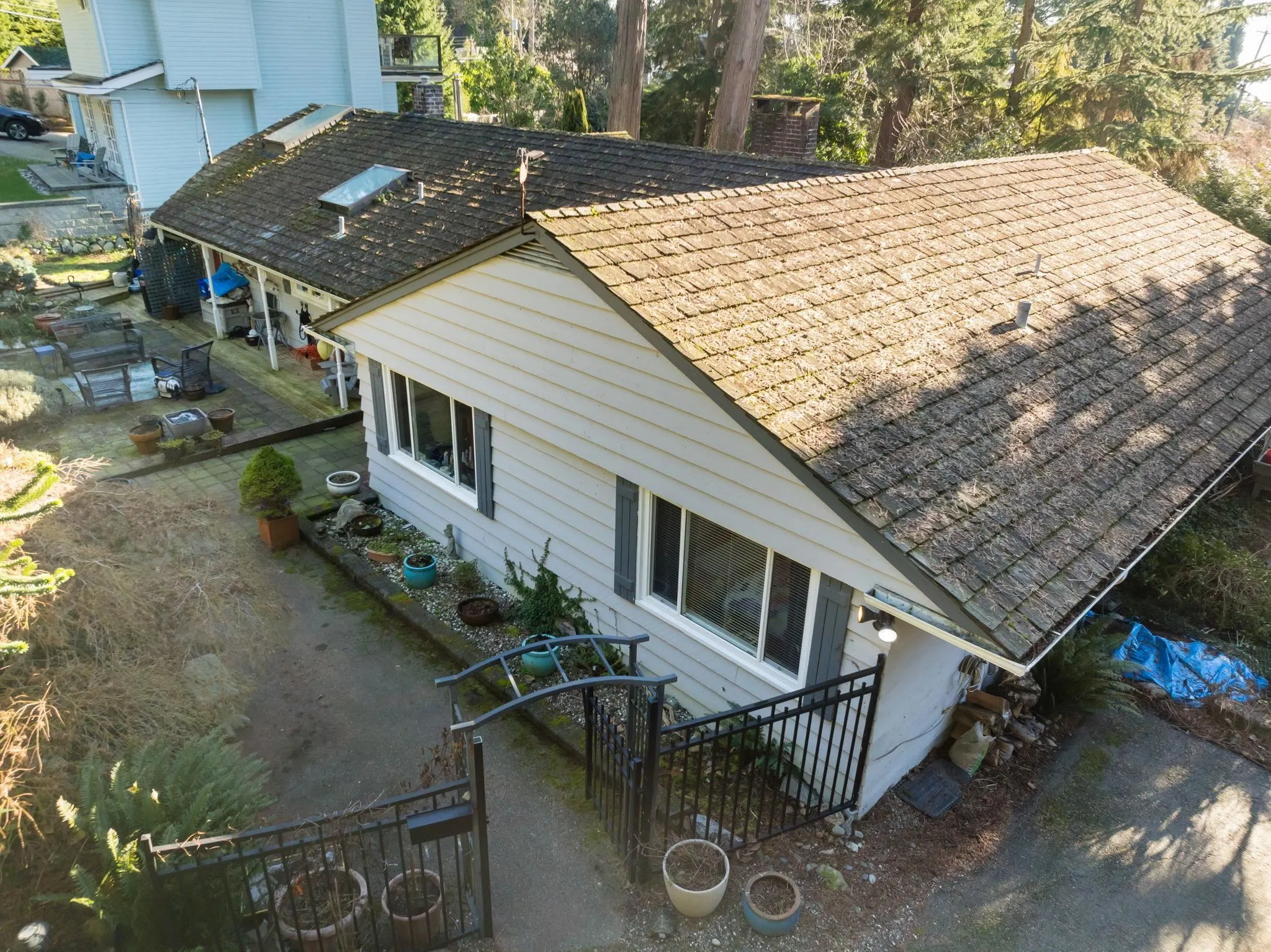 4028 Rose Crescent