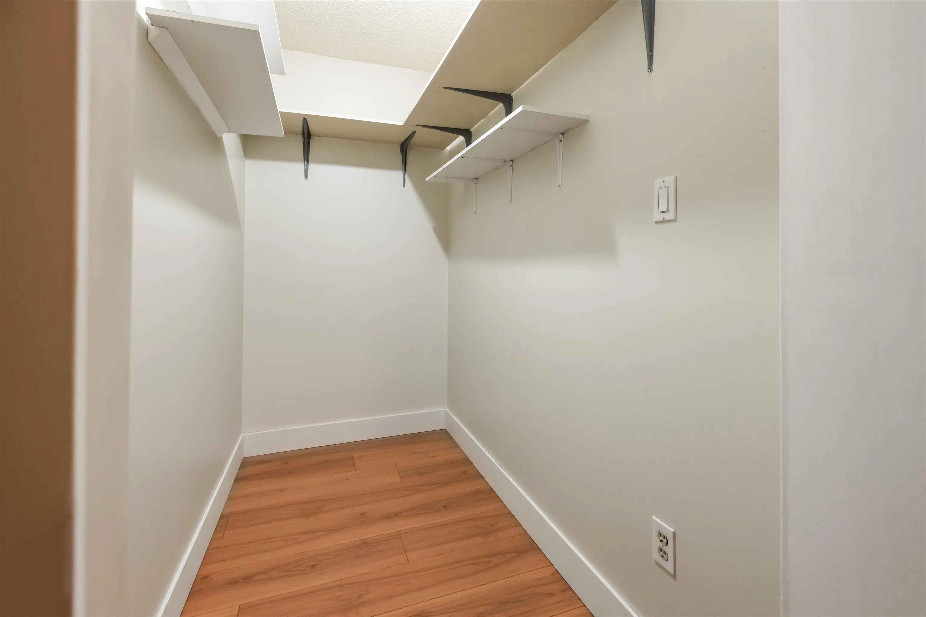 209 15268 100 Avenue