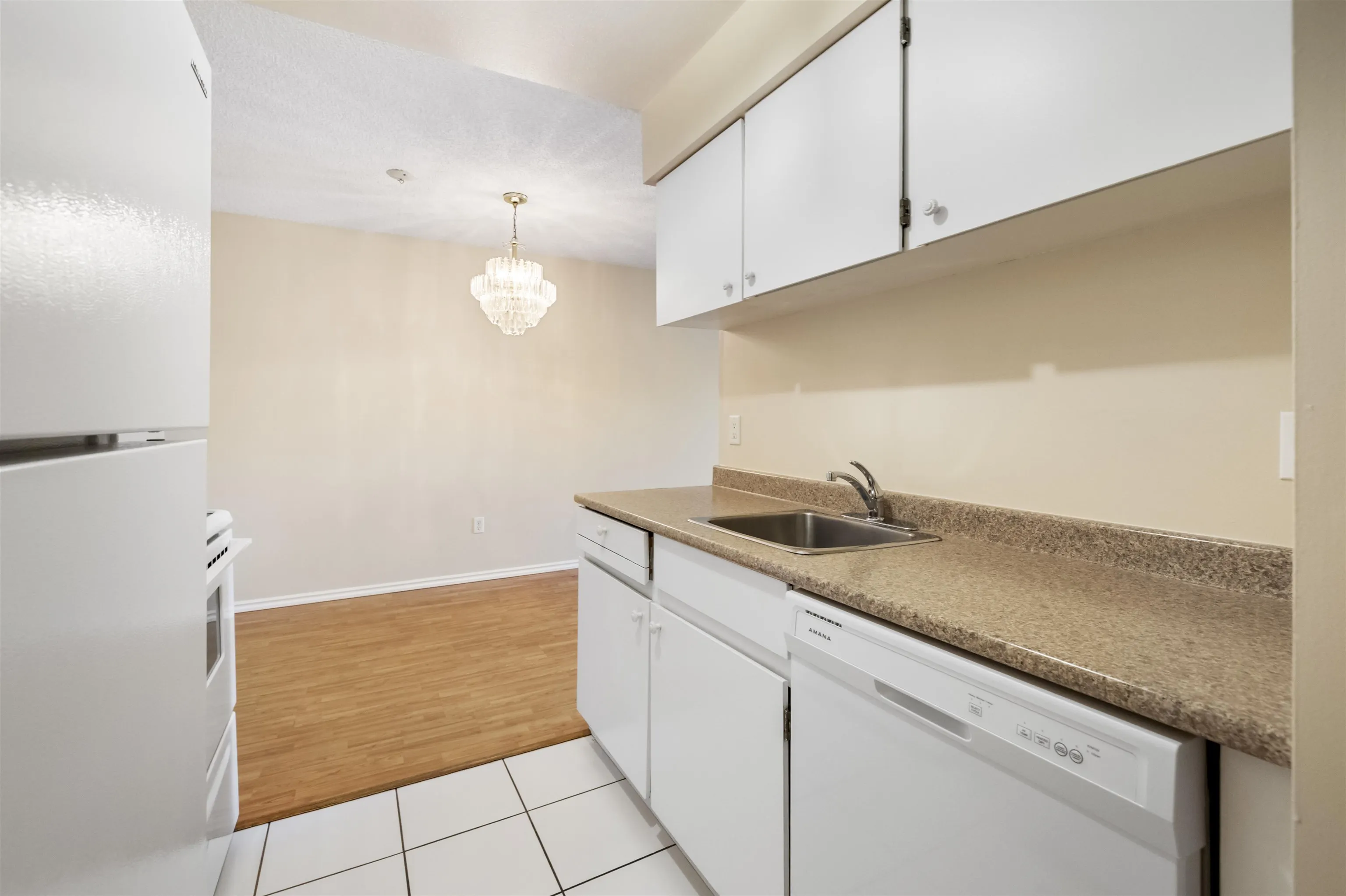209 15268 100 Avenue