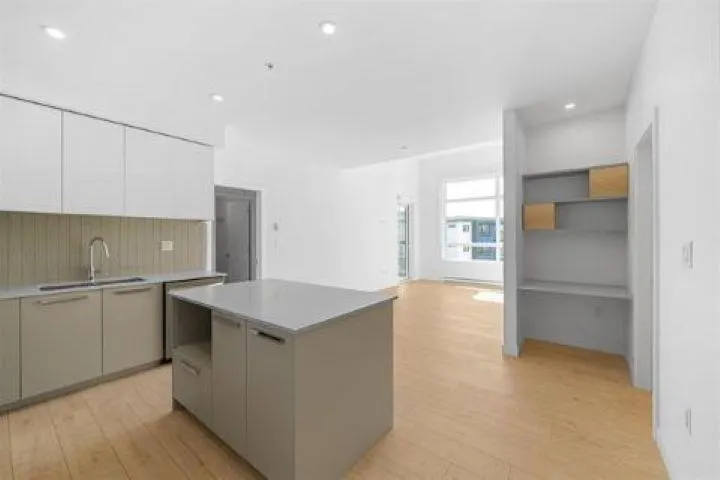 #419 13788 76 Avenue