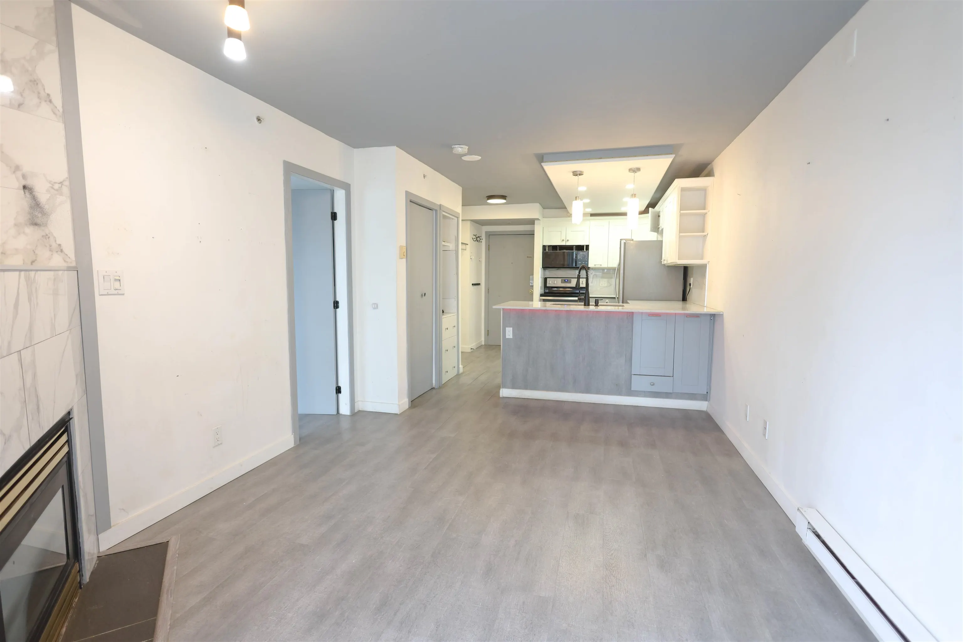 1603 939 Homer Street
