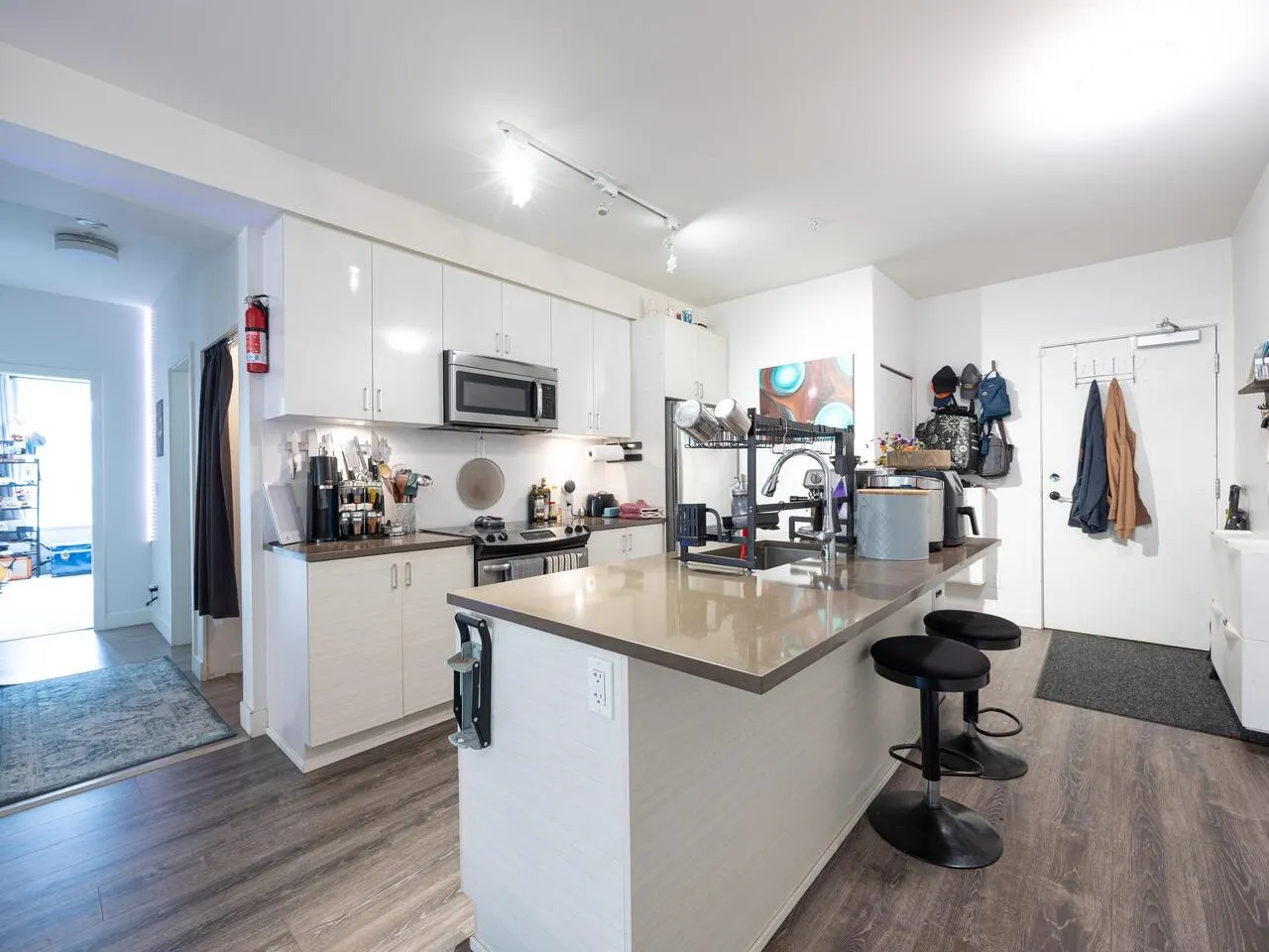 205 13919 Fraser Highway