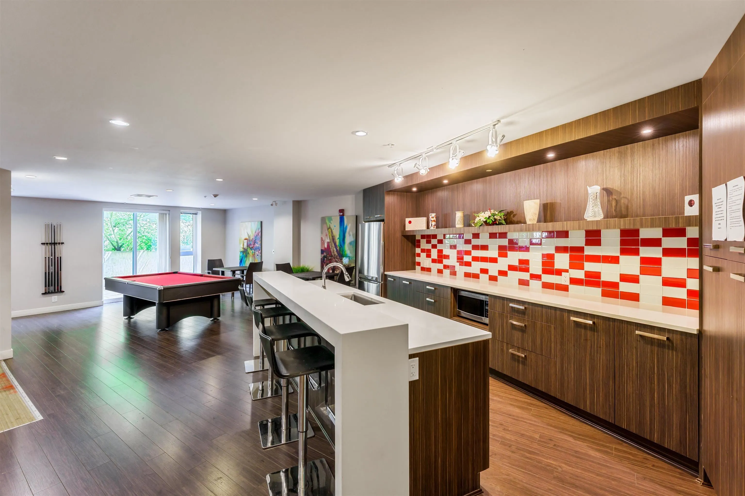 205 13919 Fraser Highway