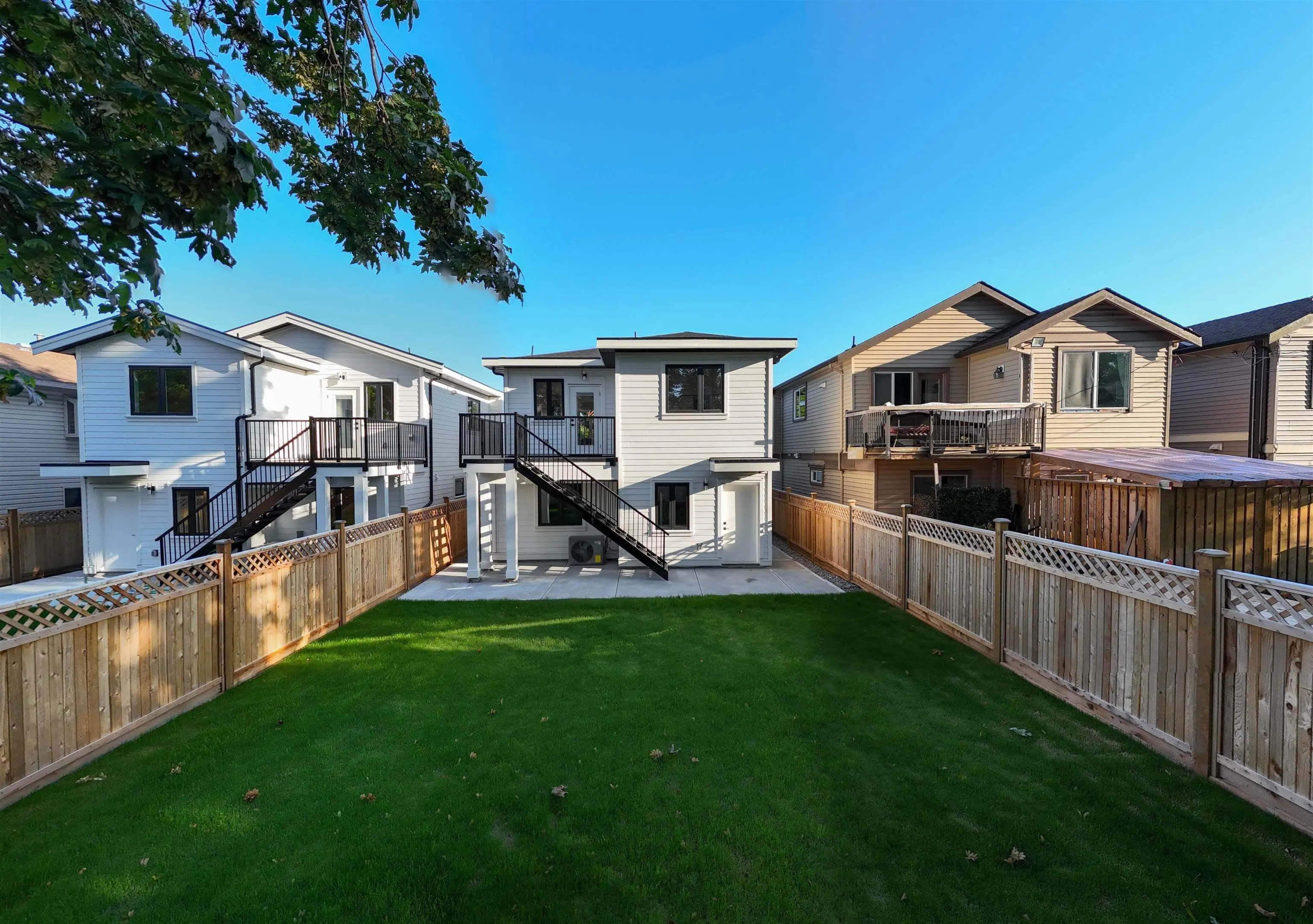 1330 W 15th Street