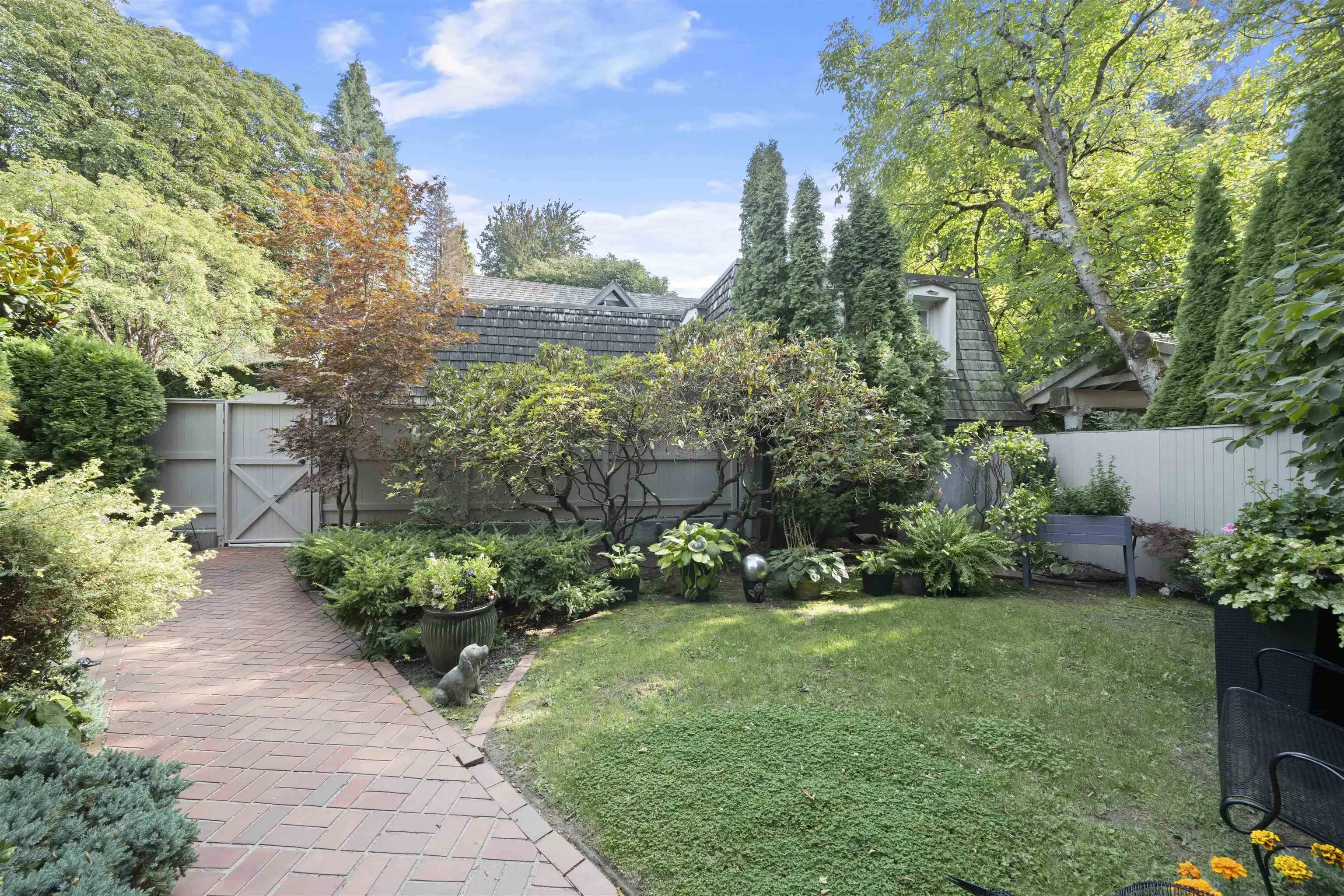 1443 Mcrae Avenue