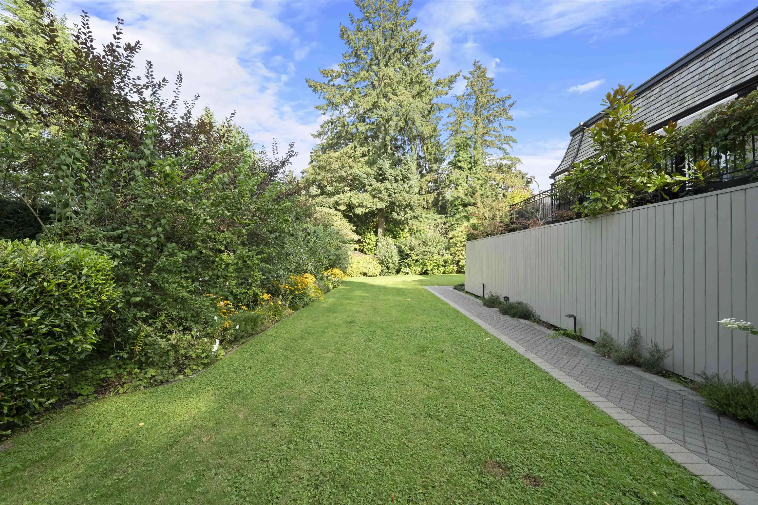 1443 Mcrae Avenue