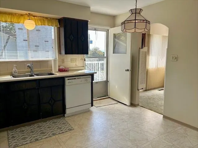 1518 Parker Place