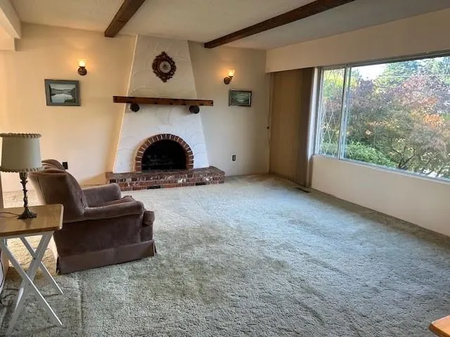 1518 Parker Place