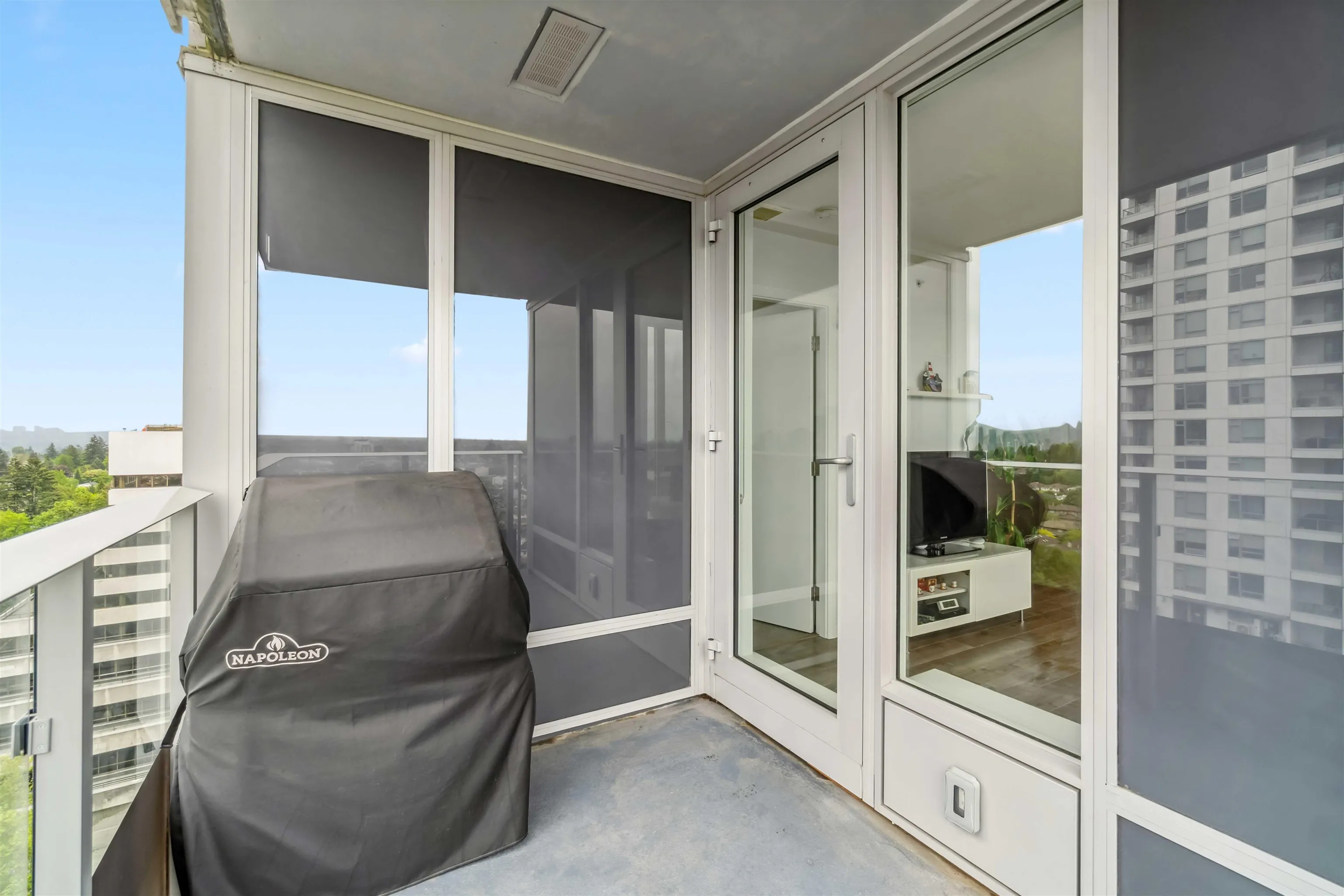 1902 5665 Boundary Road