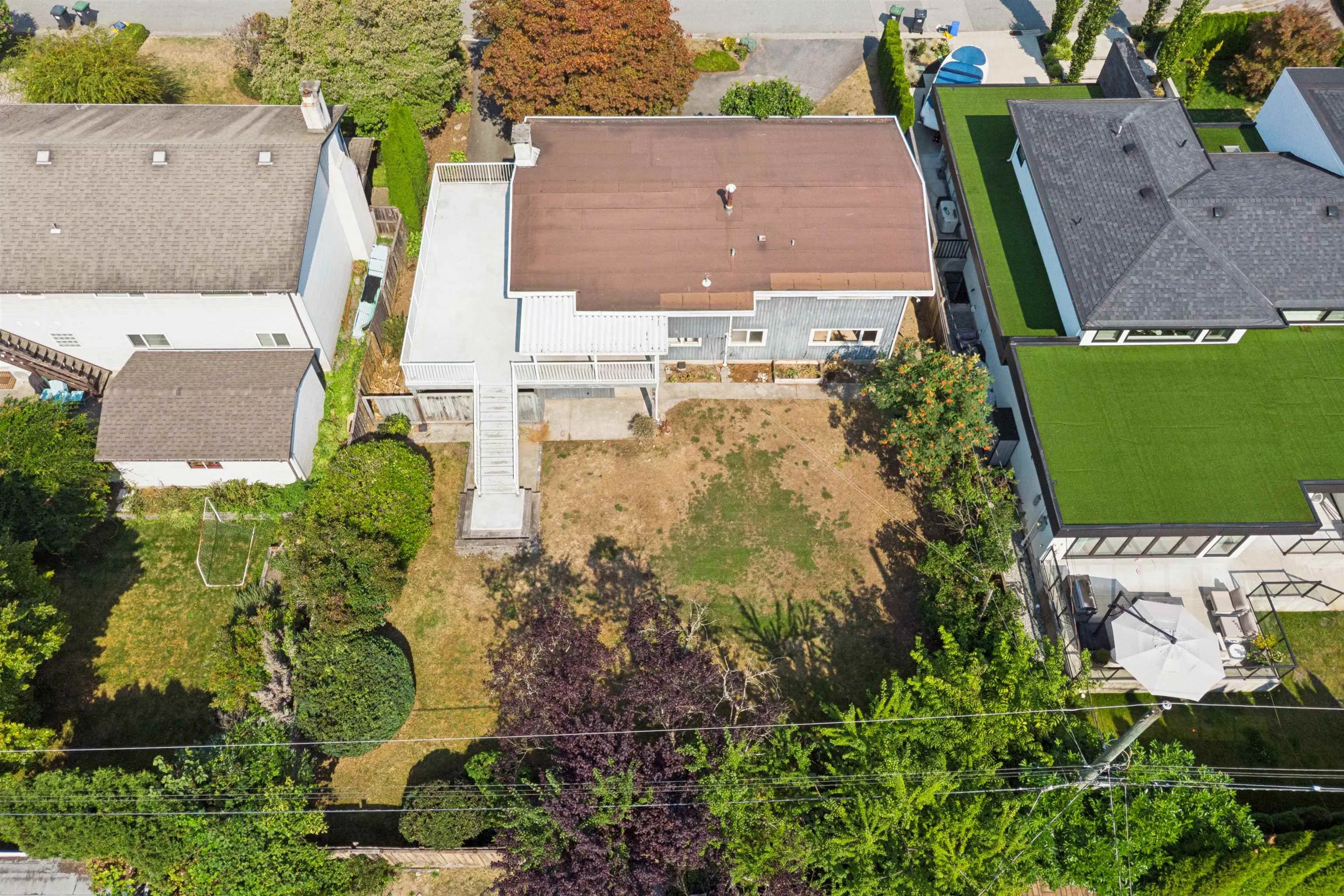 1023 Arlington Crescent