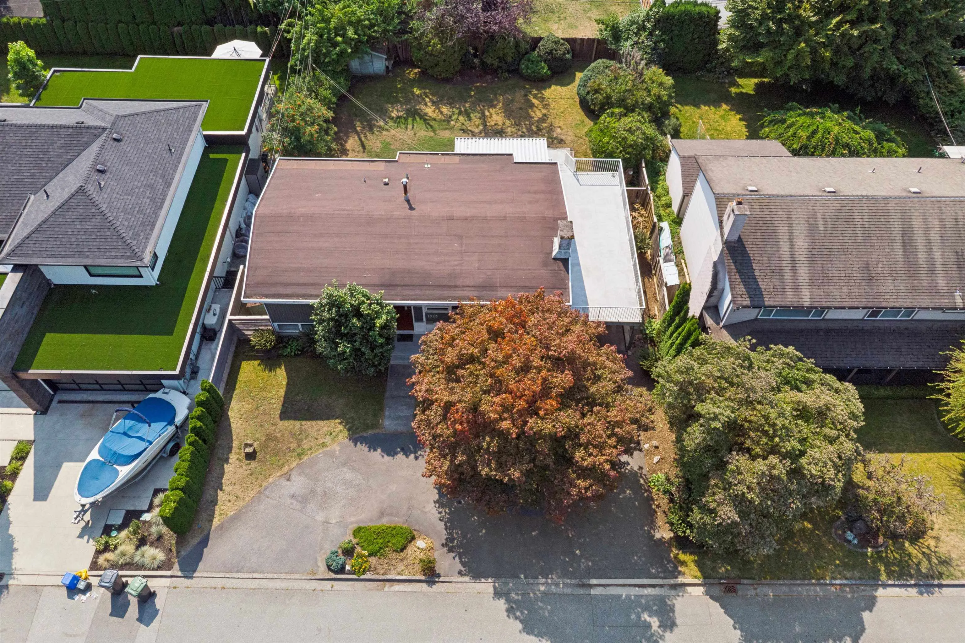 1023 Arlington Crescent
