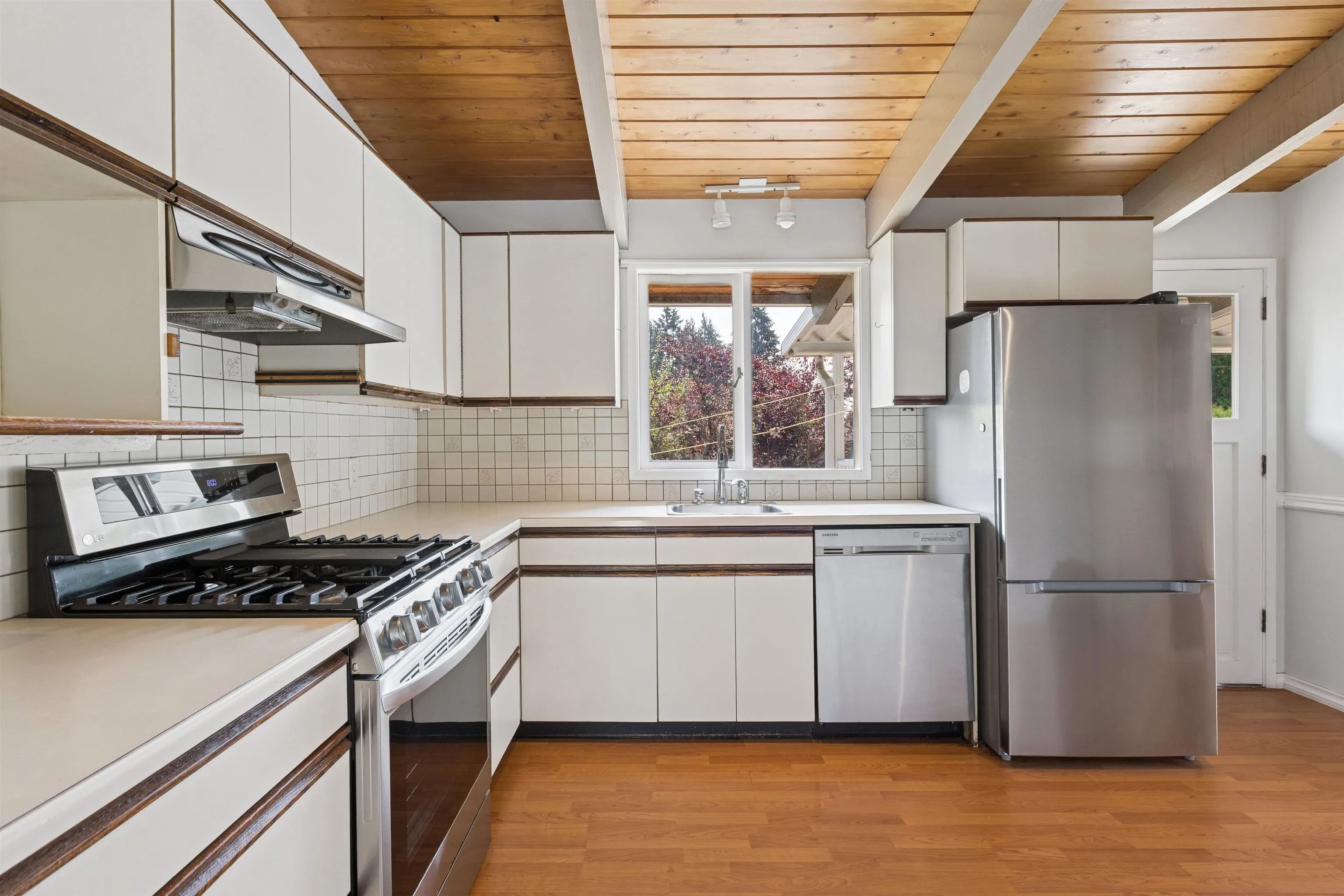 1023 Arlington Crescent