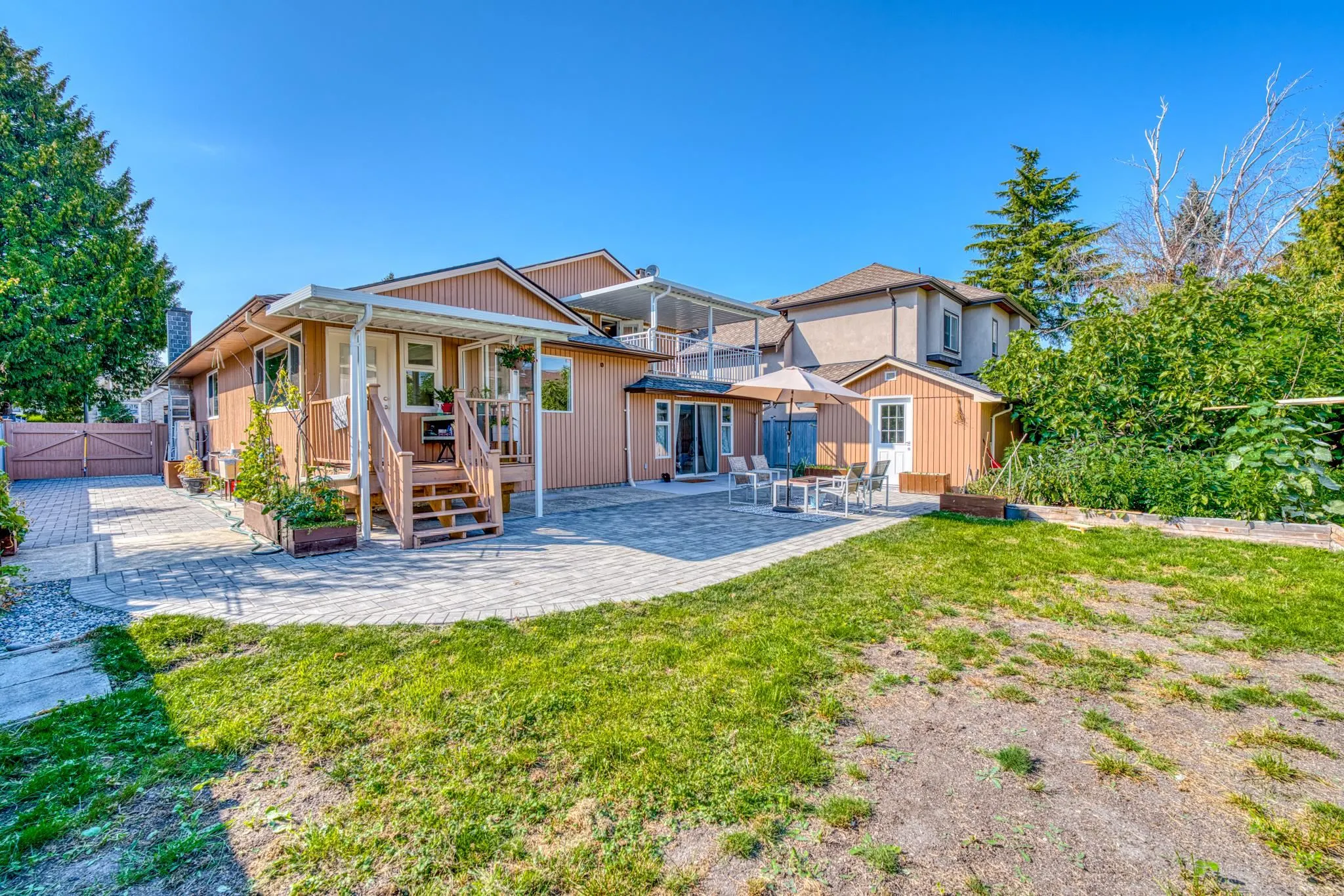 7700 Dampier Drive
