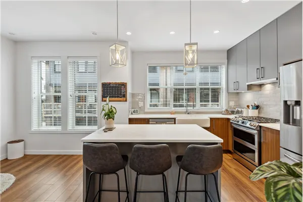 18 6427 Hammermill Avenue