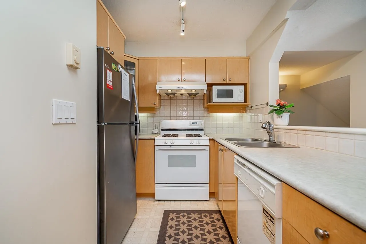 20 7111 Lynnwood Drive