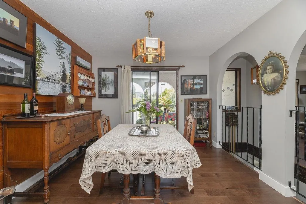 483 Sargent Road