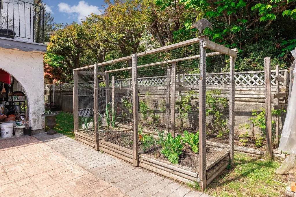 483 Sargent Road