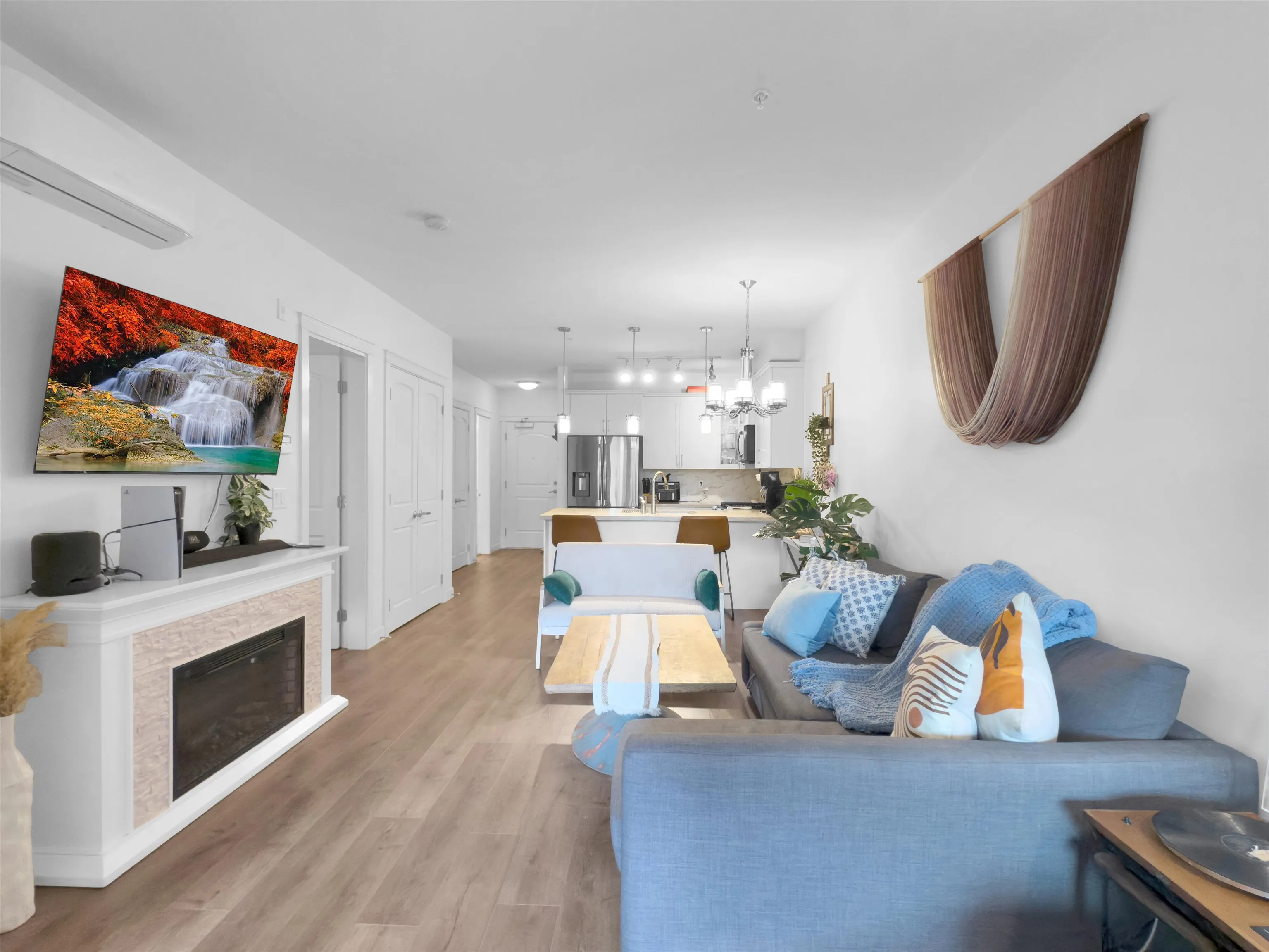 303 20376 86 Avenue